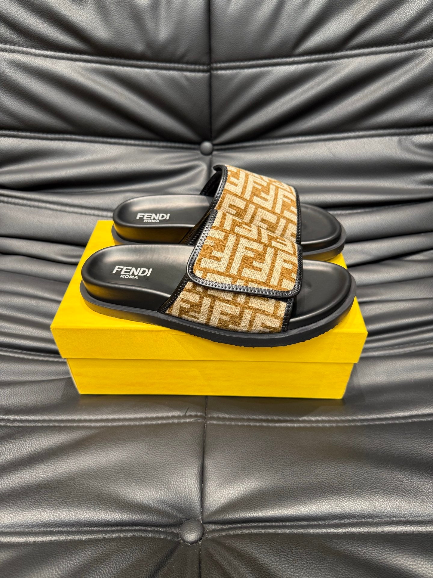 LuxluxHouse Best Quality Sandals Fendi