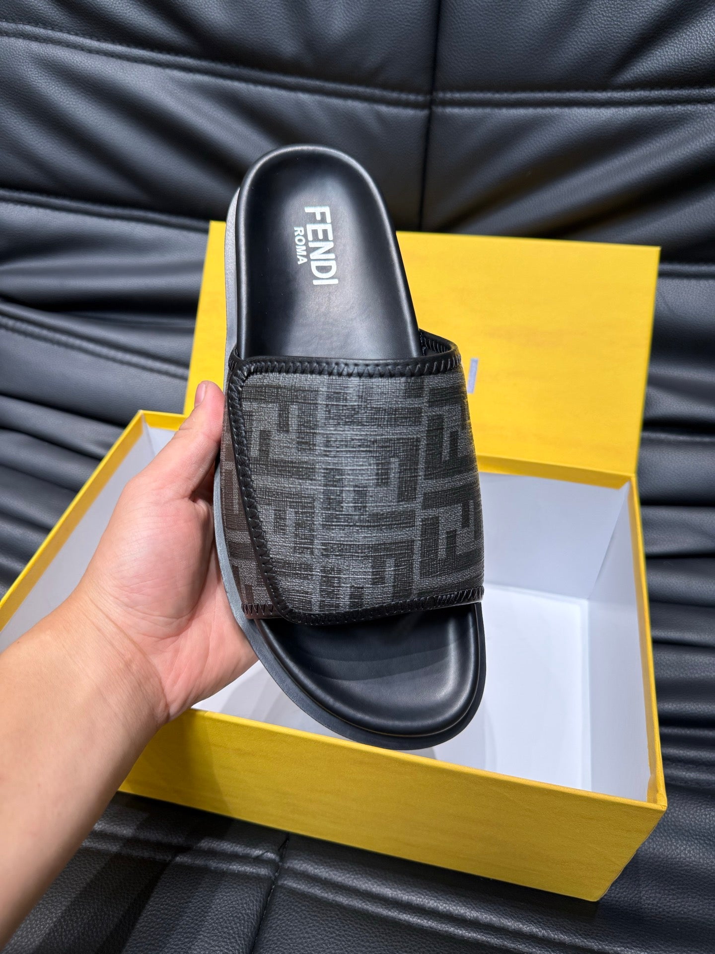 LuxluxHouse Best Quality Sandals Fendi