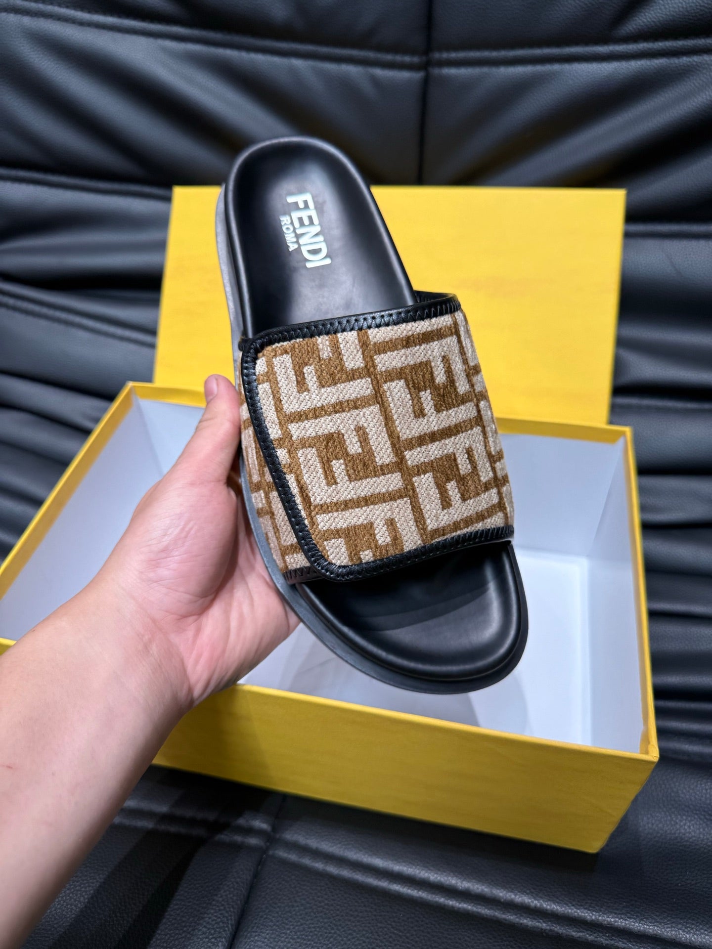 LuxluxHouse Best Quality Sandals Fendi