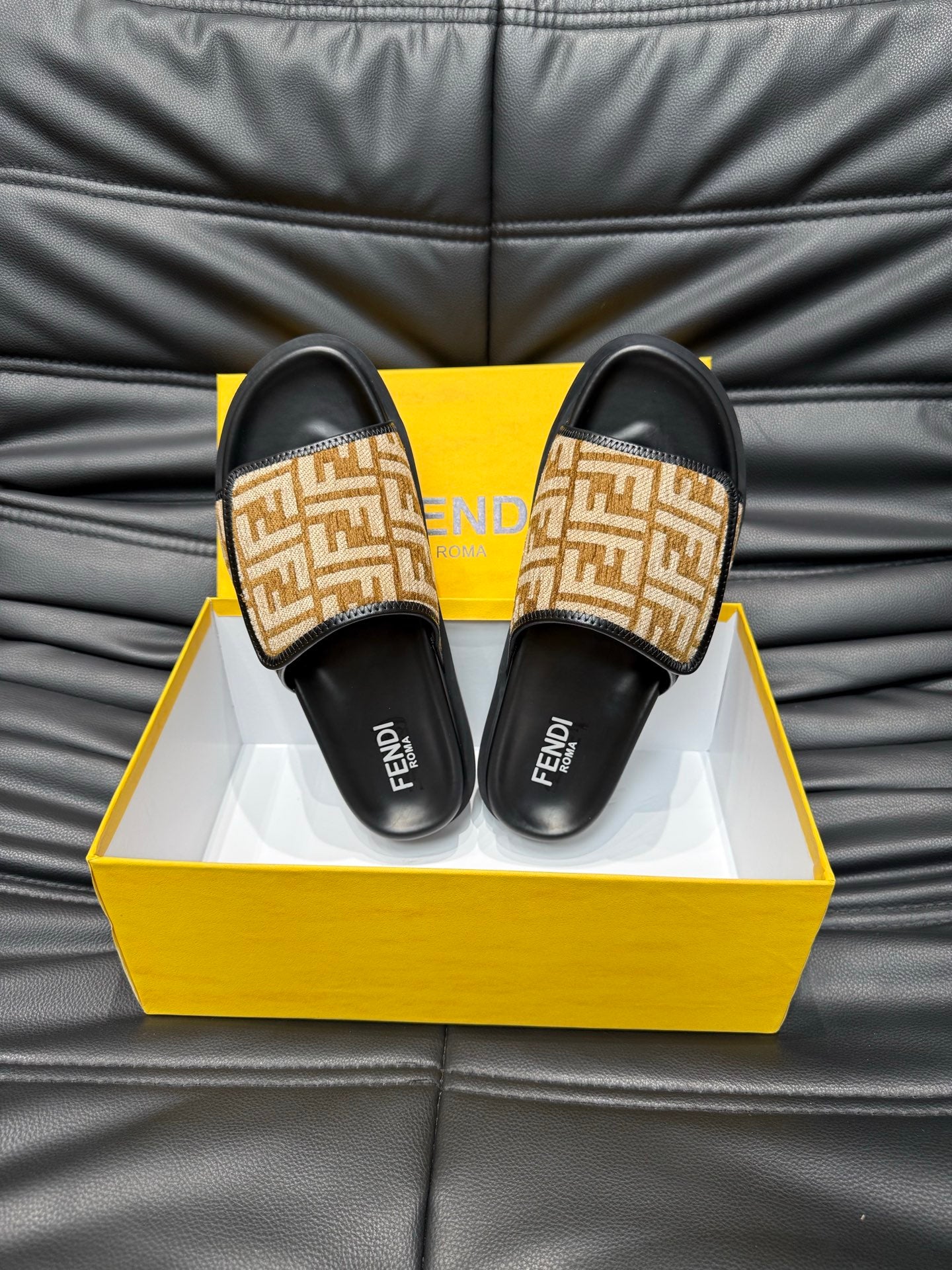 LuxluxHouse Best Quality Sandals Fendi