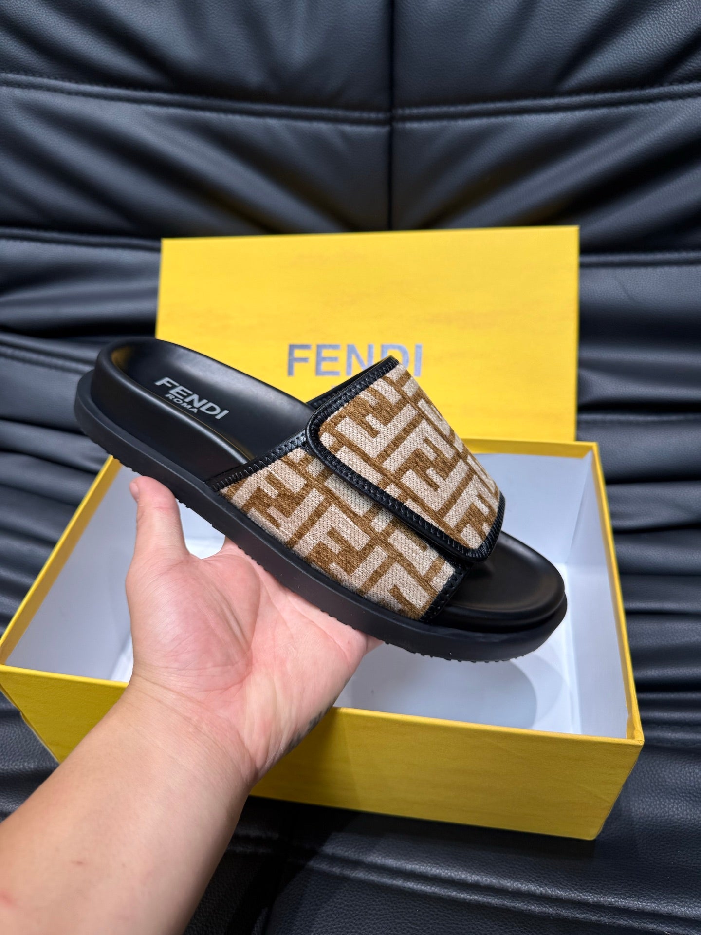 LuxluxHouse Best Quality Sandals Fendi