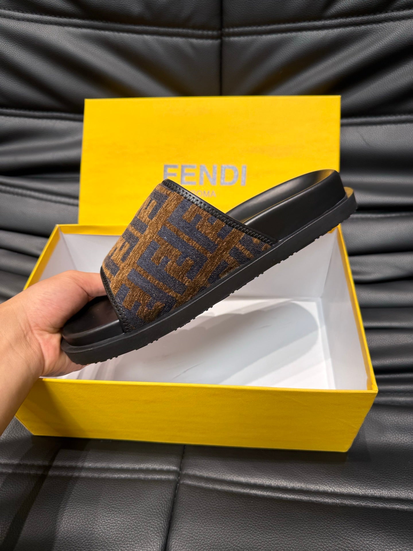 LuxluxHouse Best Quality Sandals Fendi