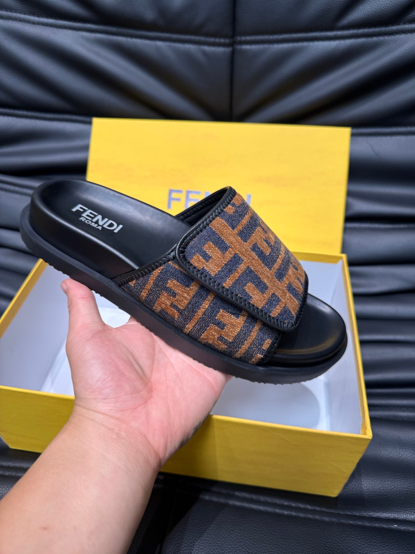 LuxluxHouse Best Quality Sandals Fendi