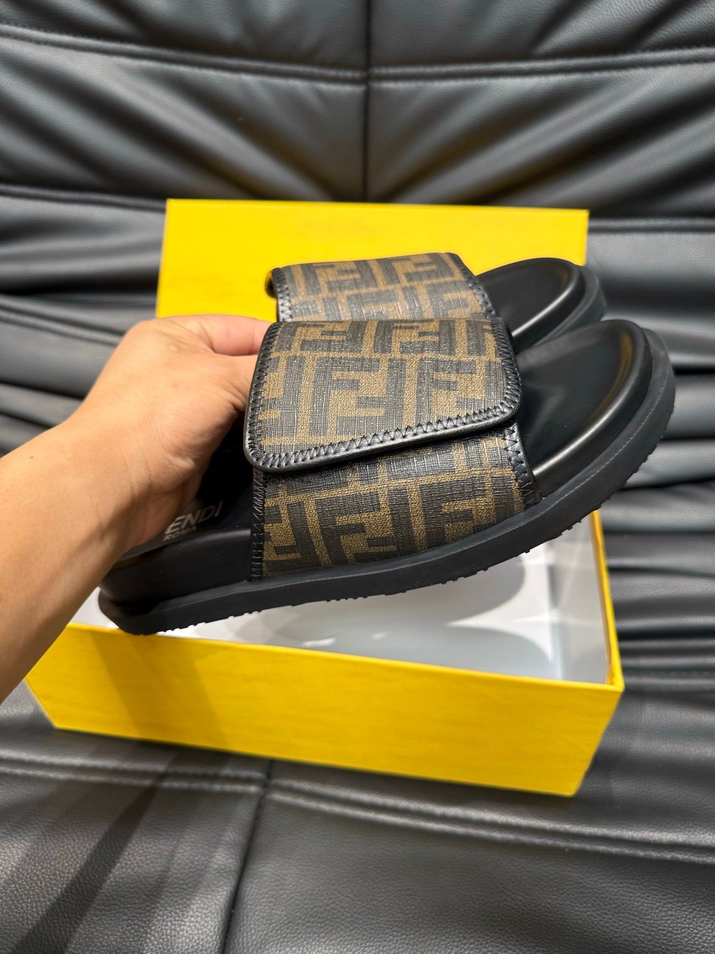LuxluxHouse Best Quality Sandals Fendi