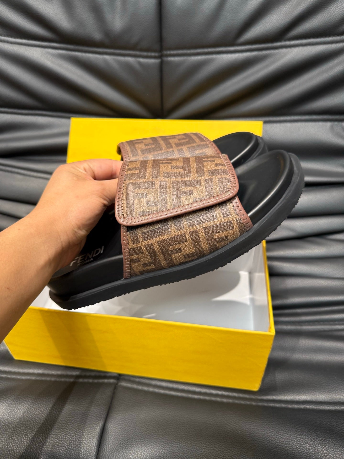 LuxluxHouse Best Quality Sandals Fendi