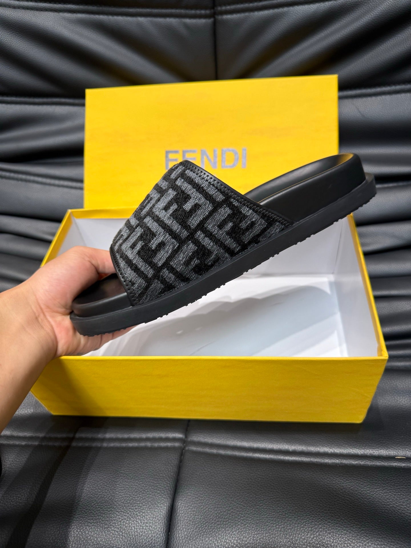 LuxluxHouse Best Quality Sandals Fendi
