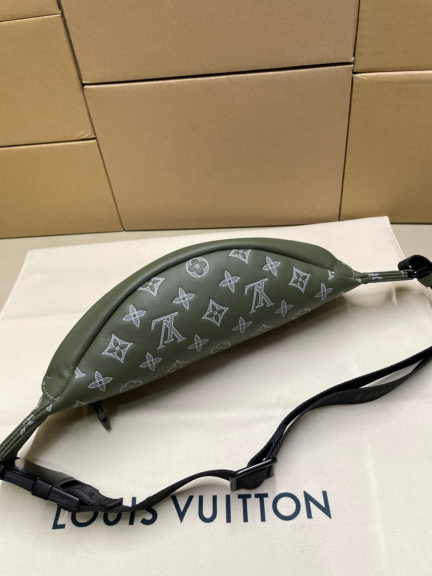 LuxluxHouse Best Quality Bags Louis Vuitton Men