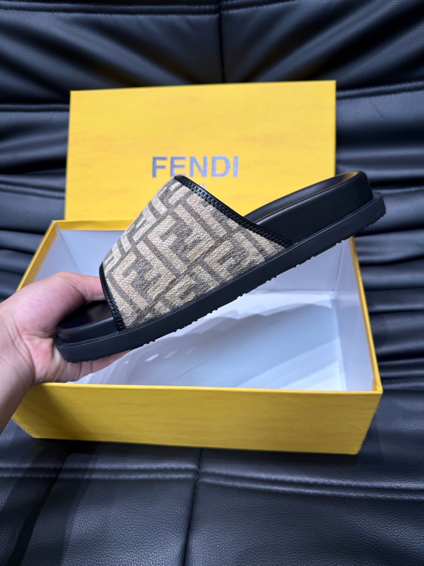 LuxluxHouse Best Quality Sandals Fendi