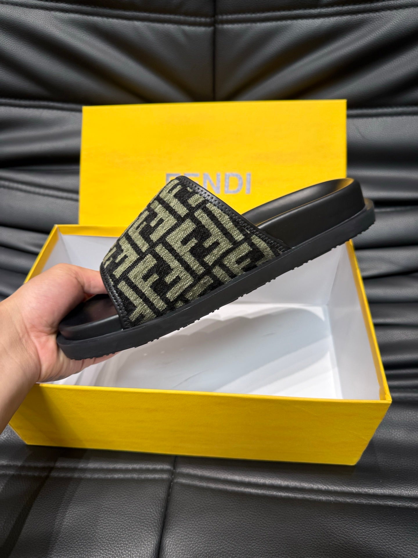 LuxluxHouse Best Quality Sandals Fendi
