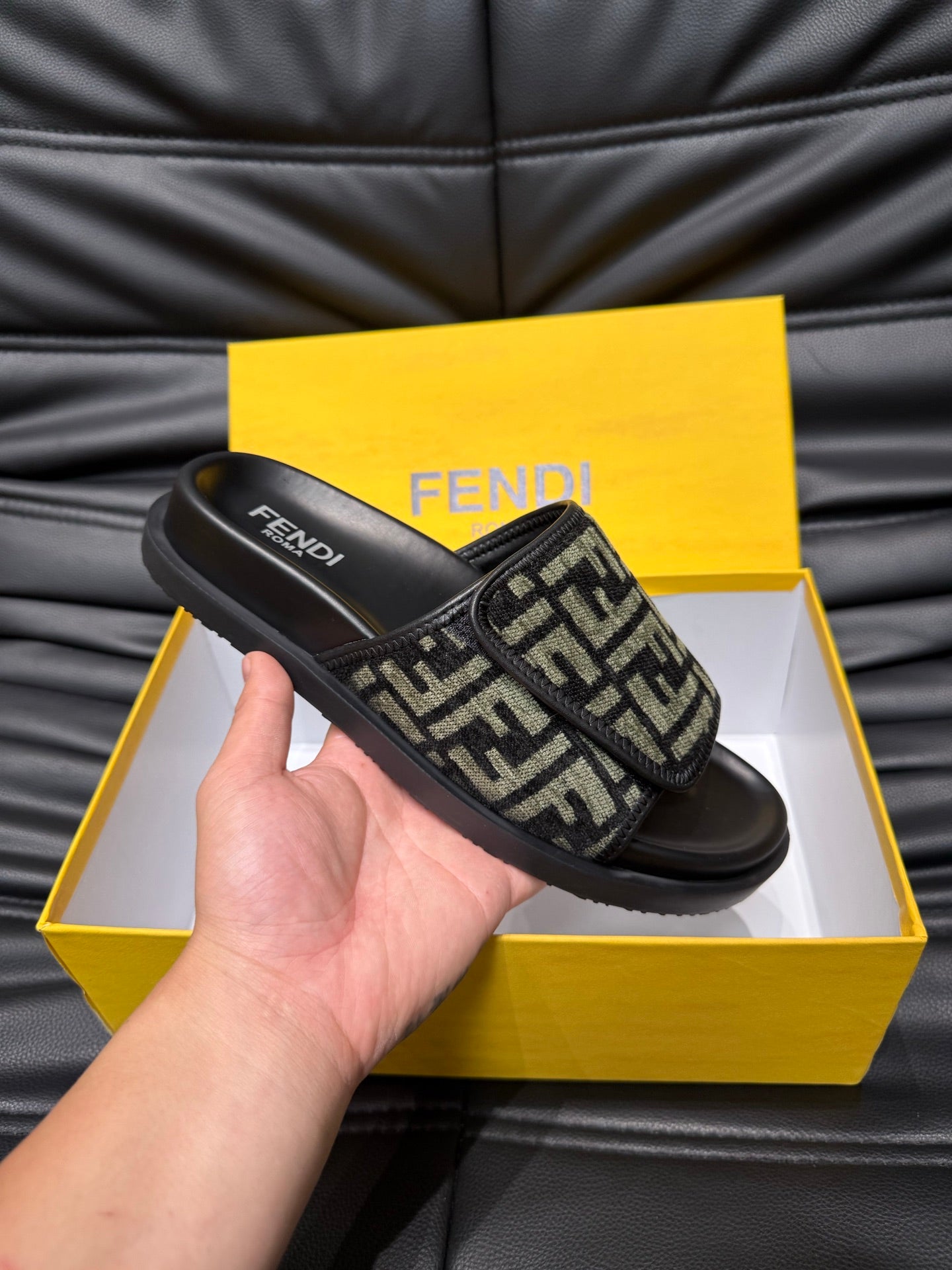 LuxluxHouse Best Quality Sandals Fendi