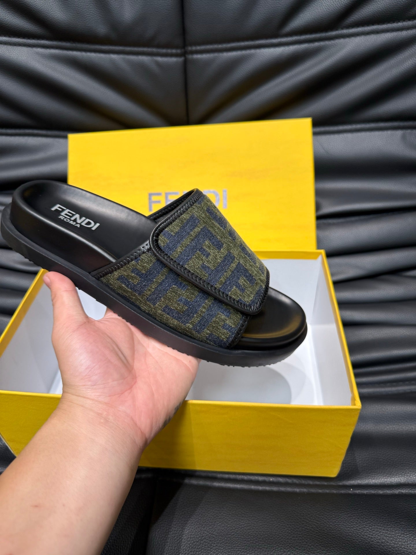 LuxluxHouse Best Quality Sandals Fendi