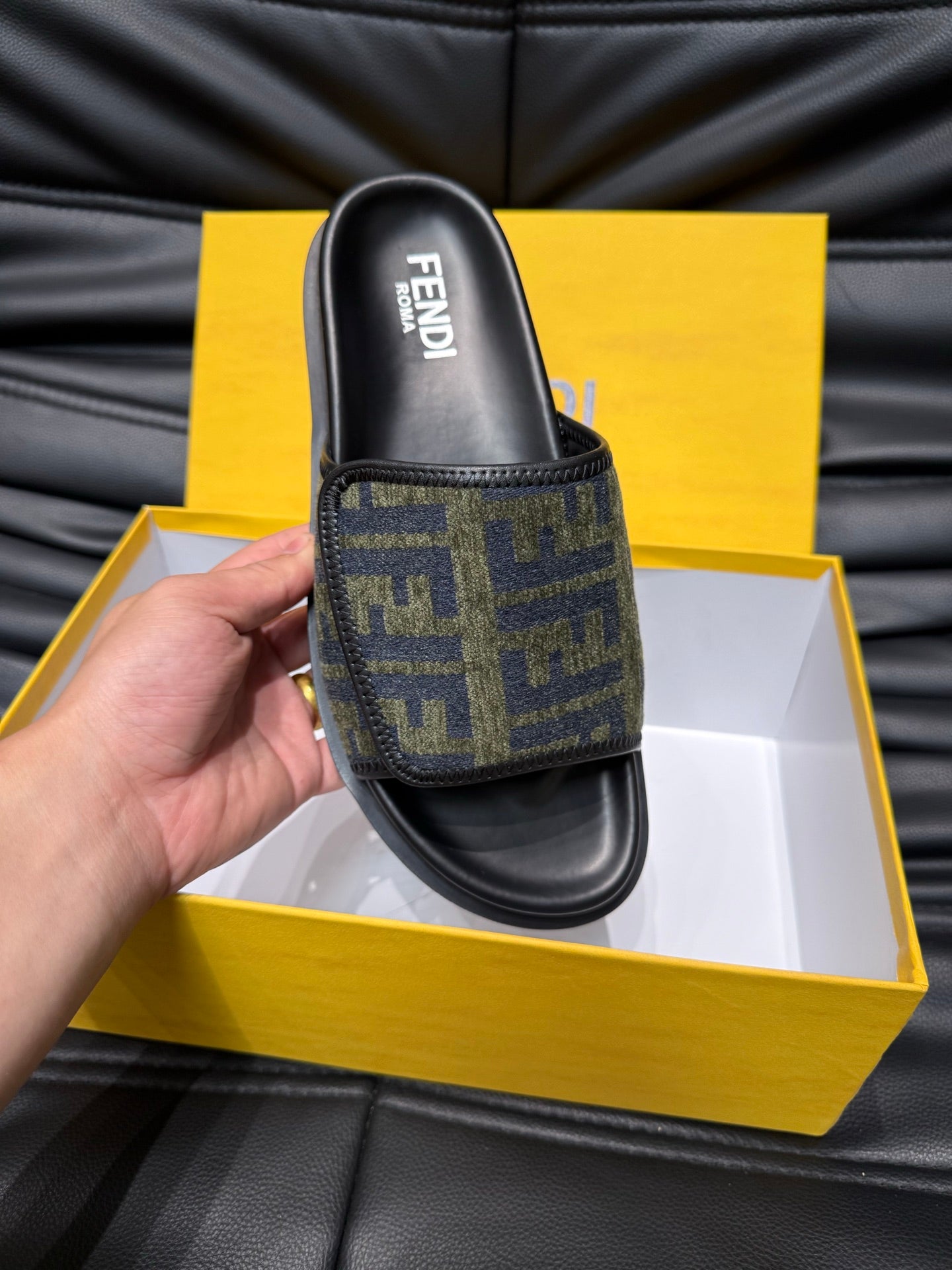 LuxluxHouse Best Quality Sandals Fendi