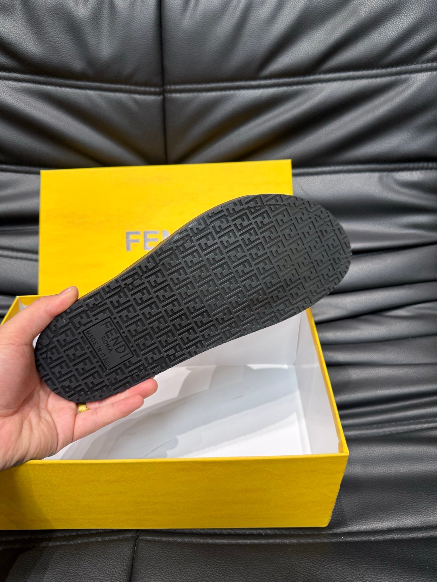 LuxluxHouse Best Quality Sandals Fendi