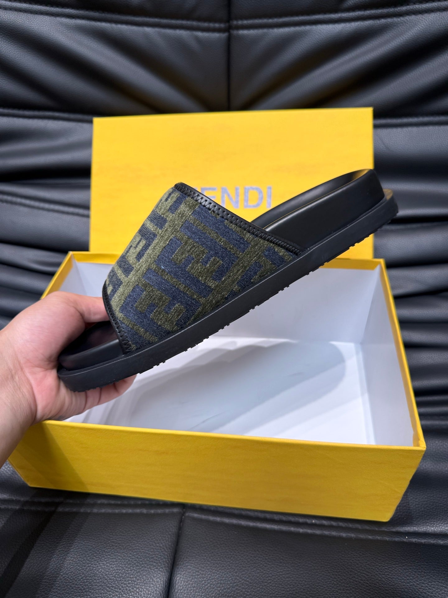 LuxluxHouse Best Quality Sandals Fendi