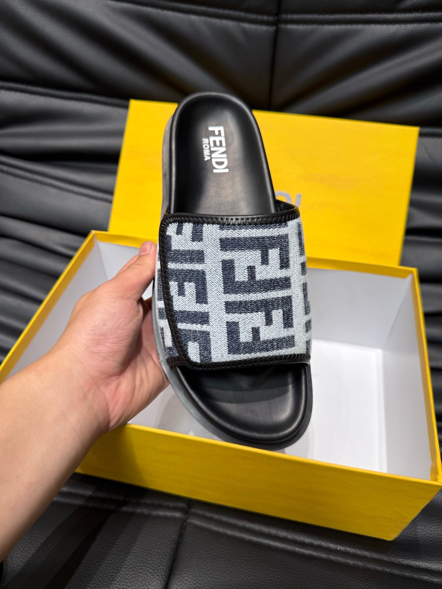 LuxluxHouse Best Quality Sandals Fendi