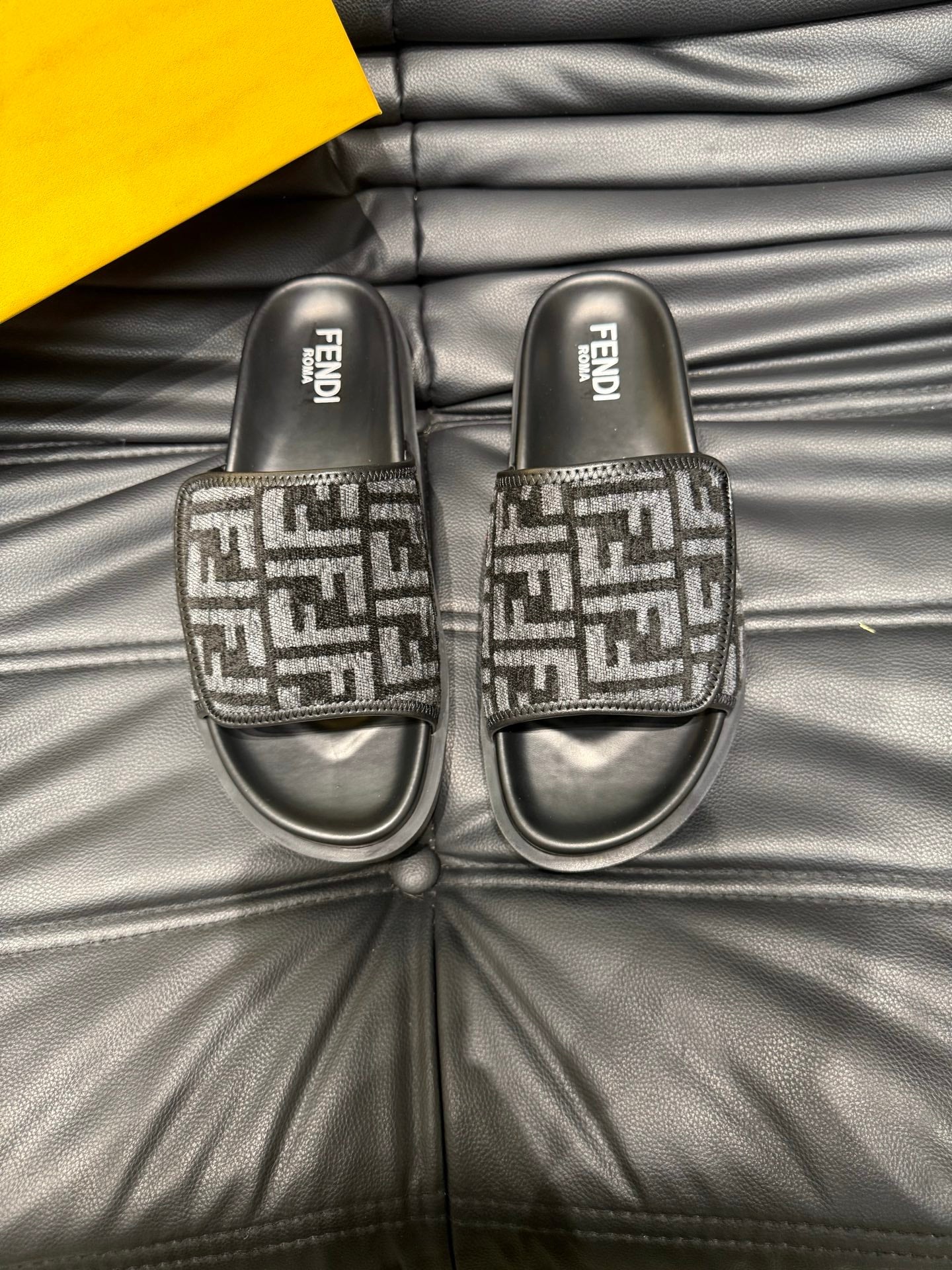 LuxluxHouse Best Quality Sandals Fendi
