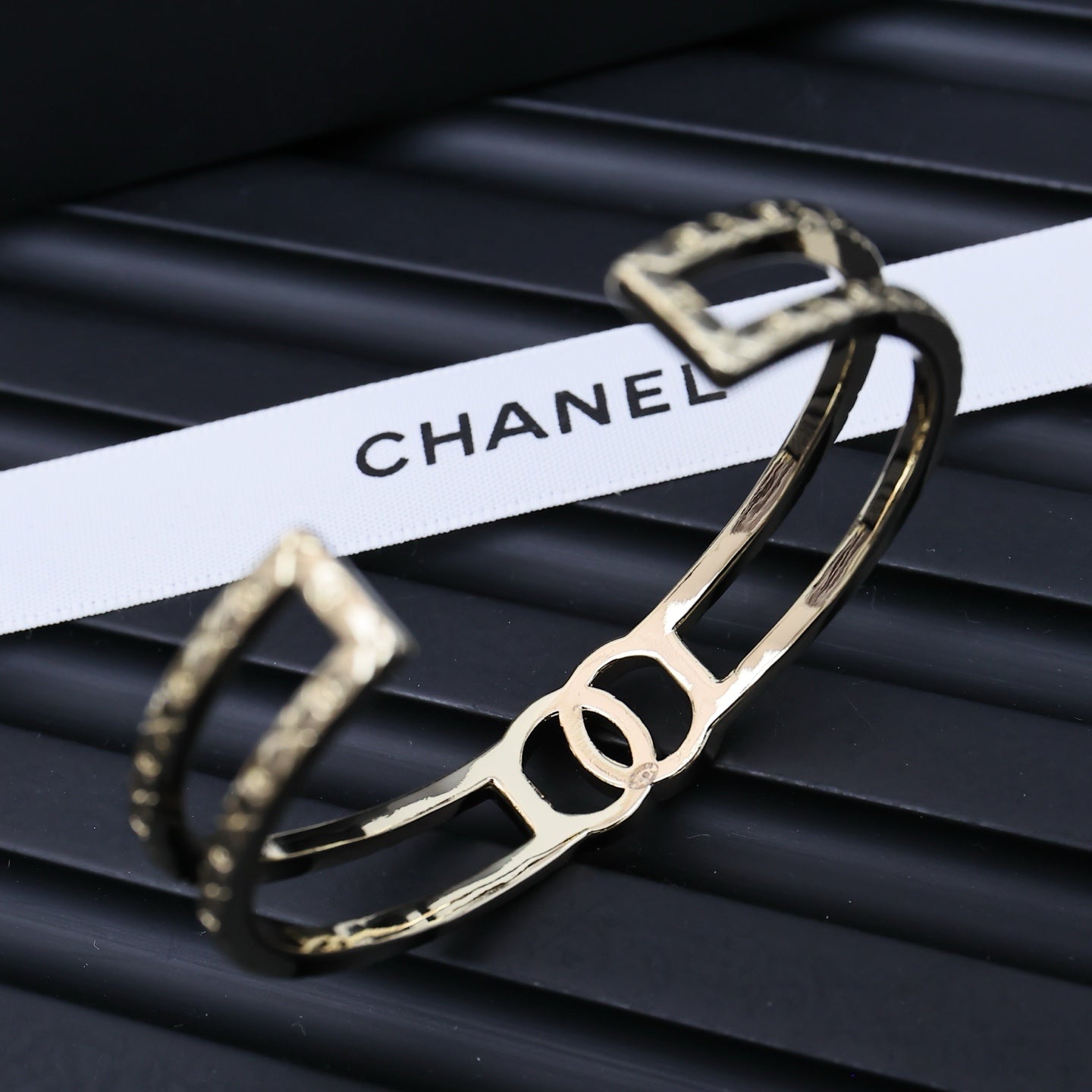LuxluxHouse Best Quality Accessories Bracelet Bracelet Earrings Chanel Earrings