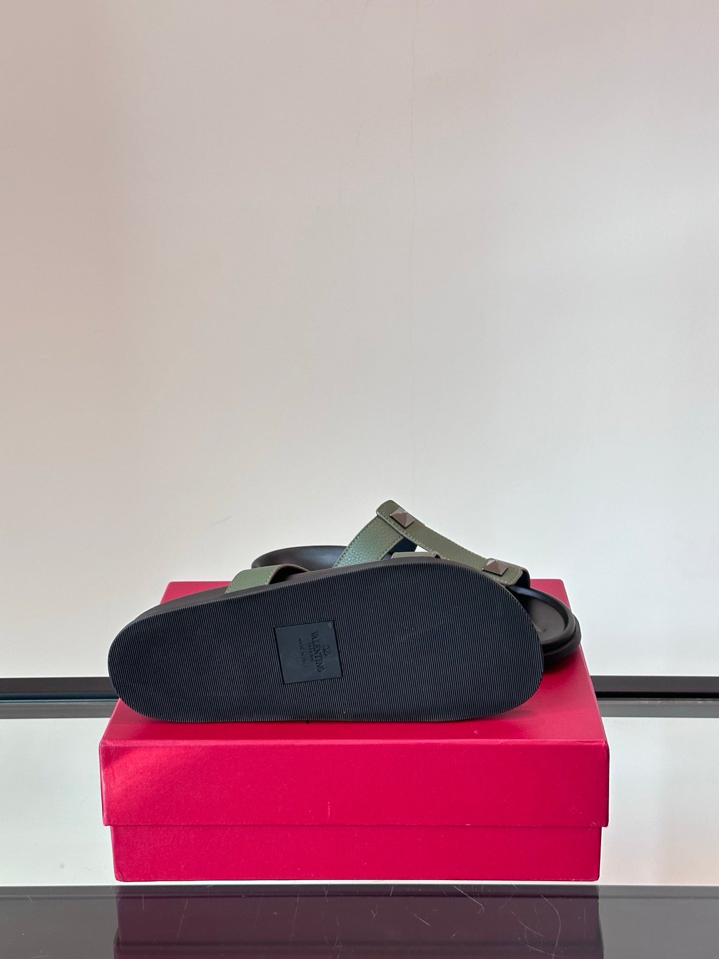 LuxluxHouse Best Quality Sandals Valentino