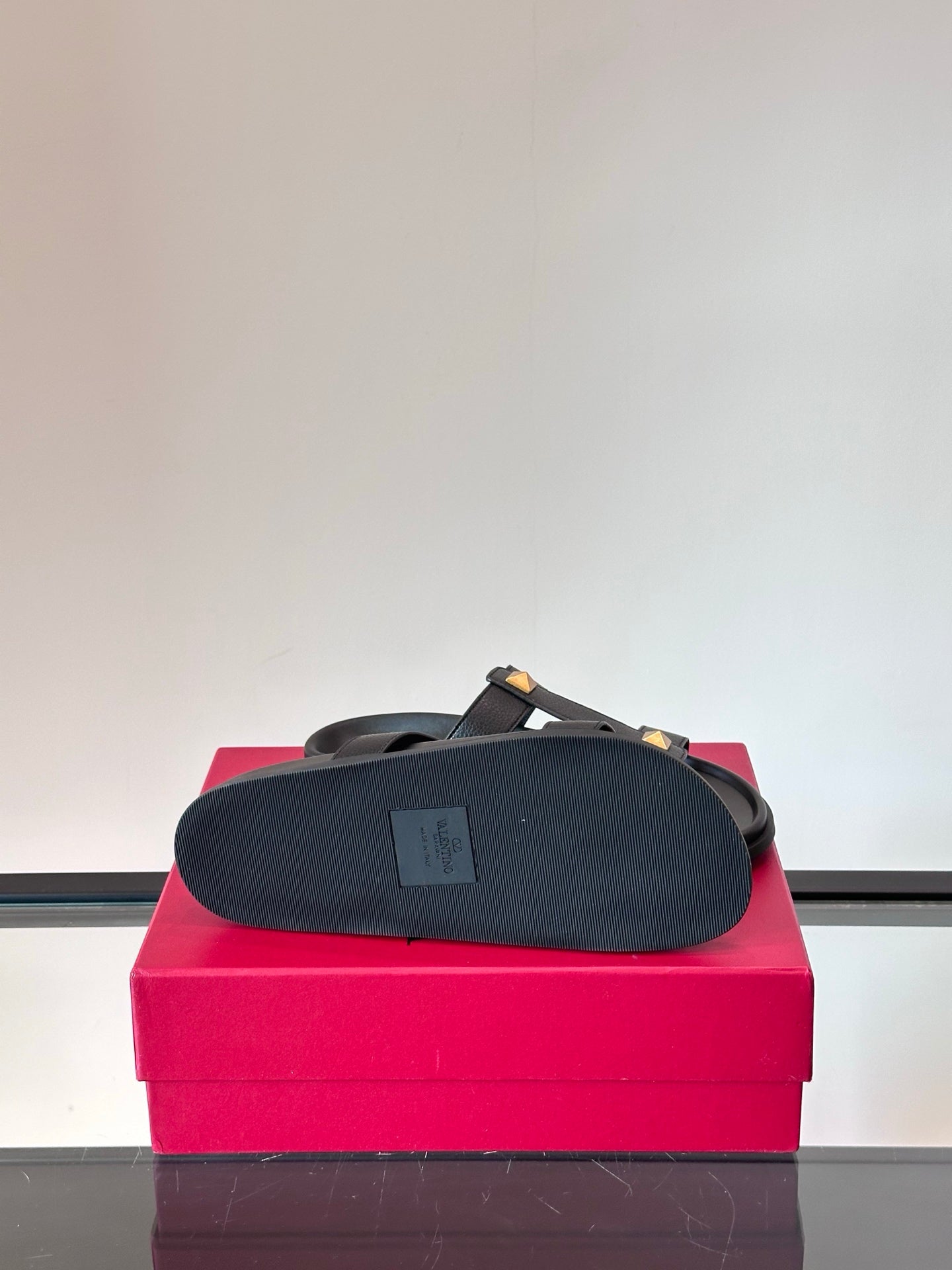 LuxluxHouse Best Quality Sandals Valentino