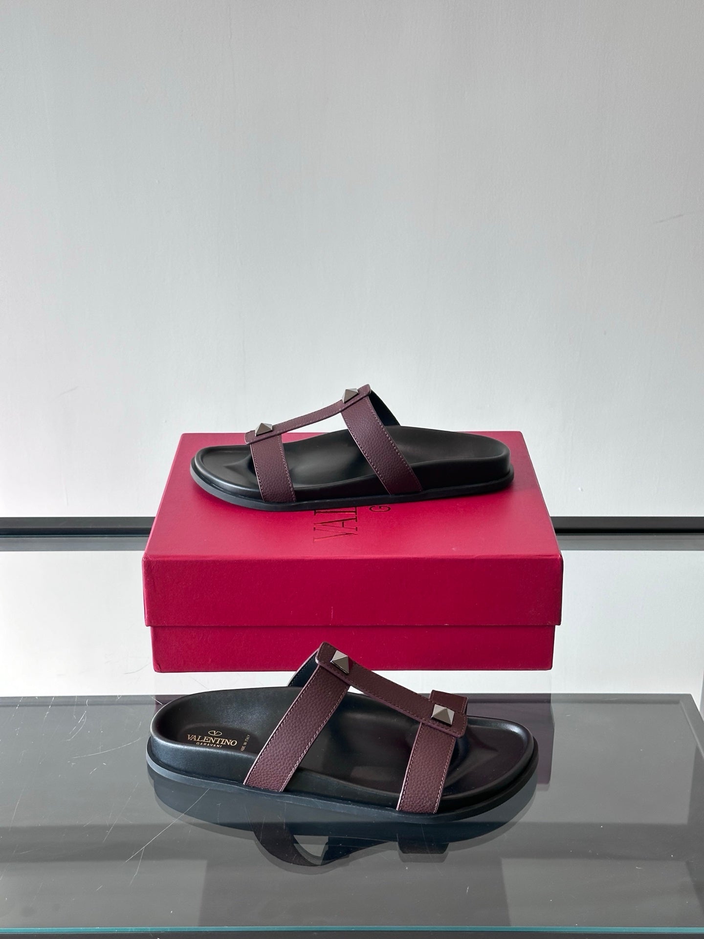 LuxluxHouse Best Quality Sandals Valentino