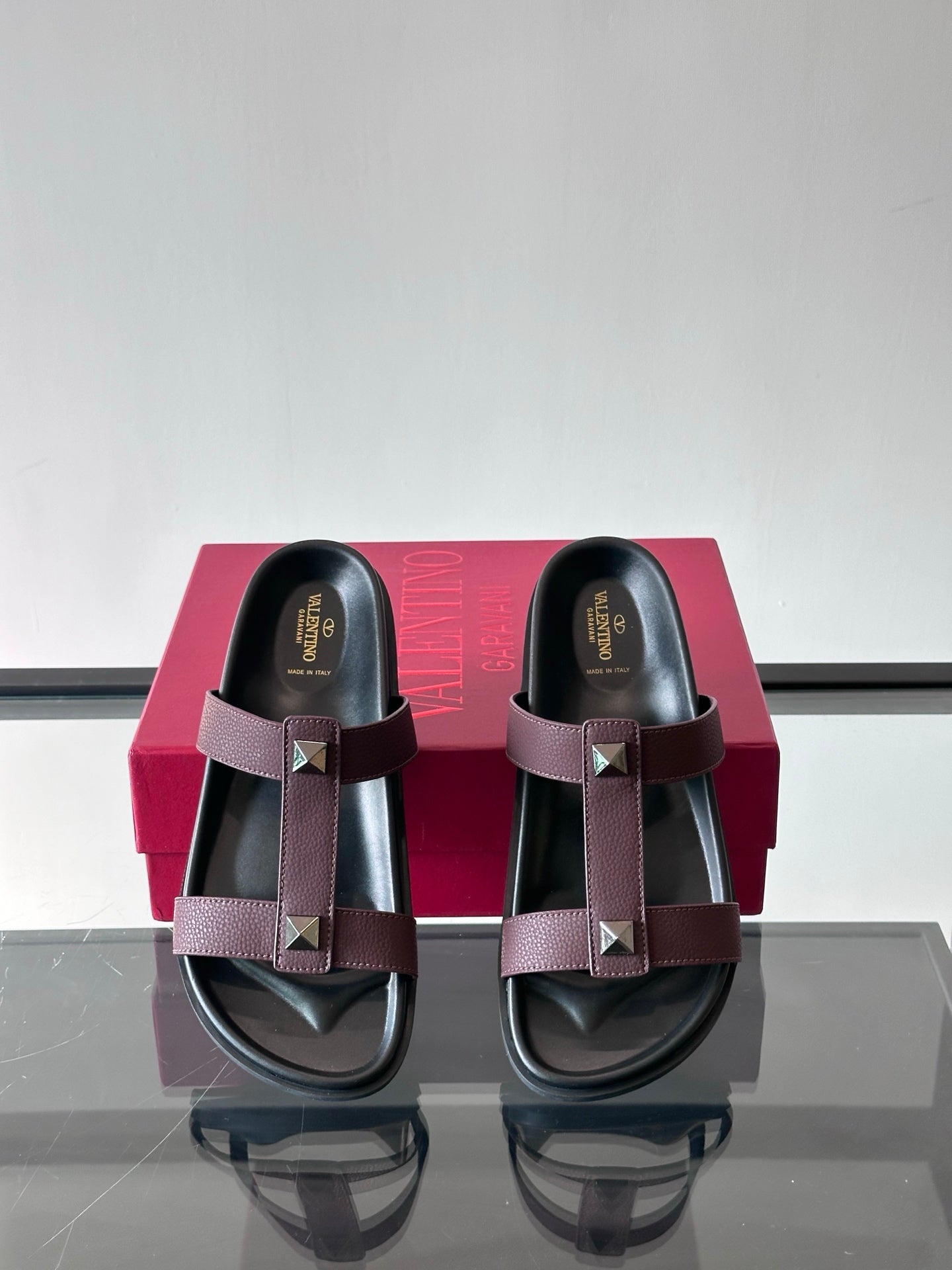 LuxluxHouse Best Quality Sandals Valentino