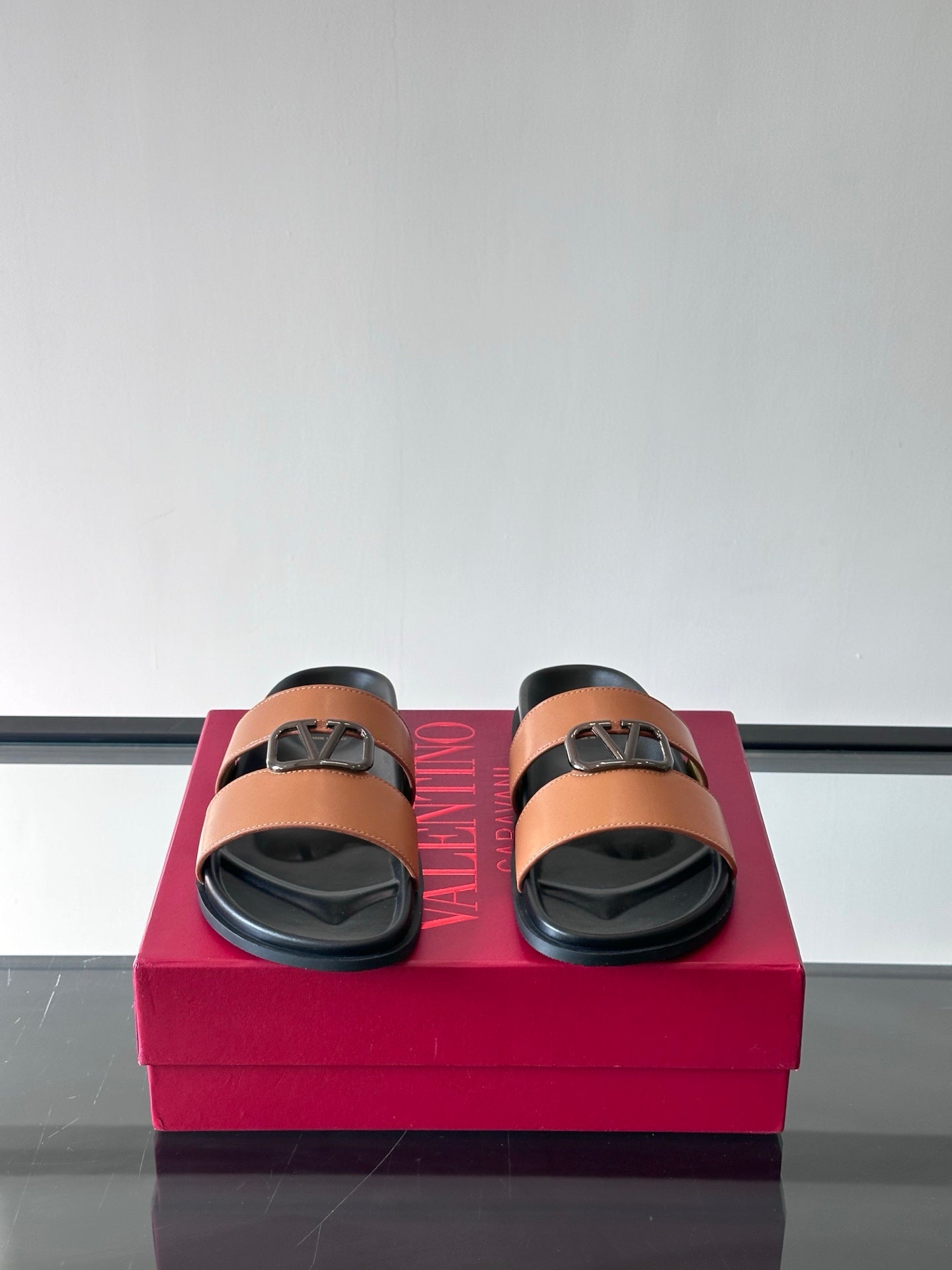 LuxluxHouse Best Quality Sandals Valentino