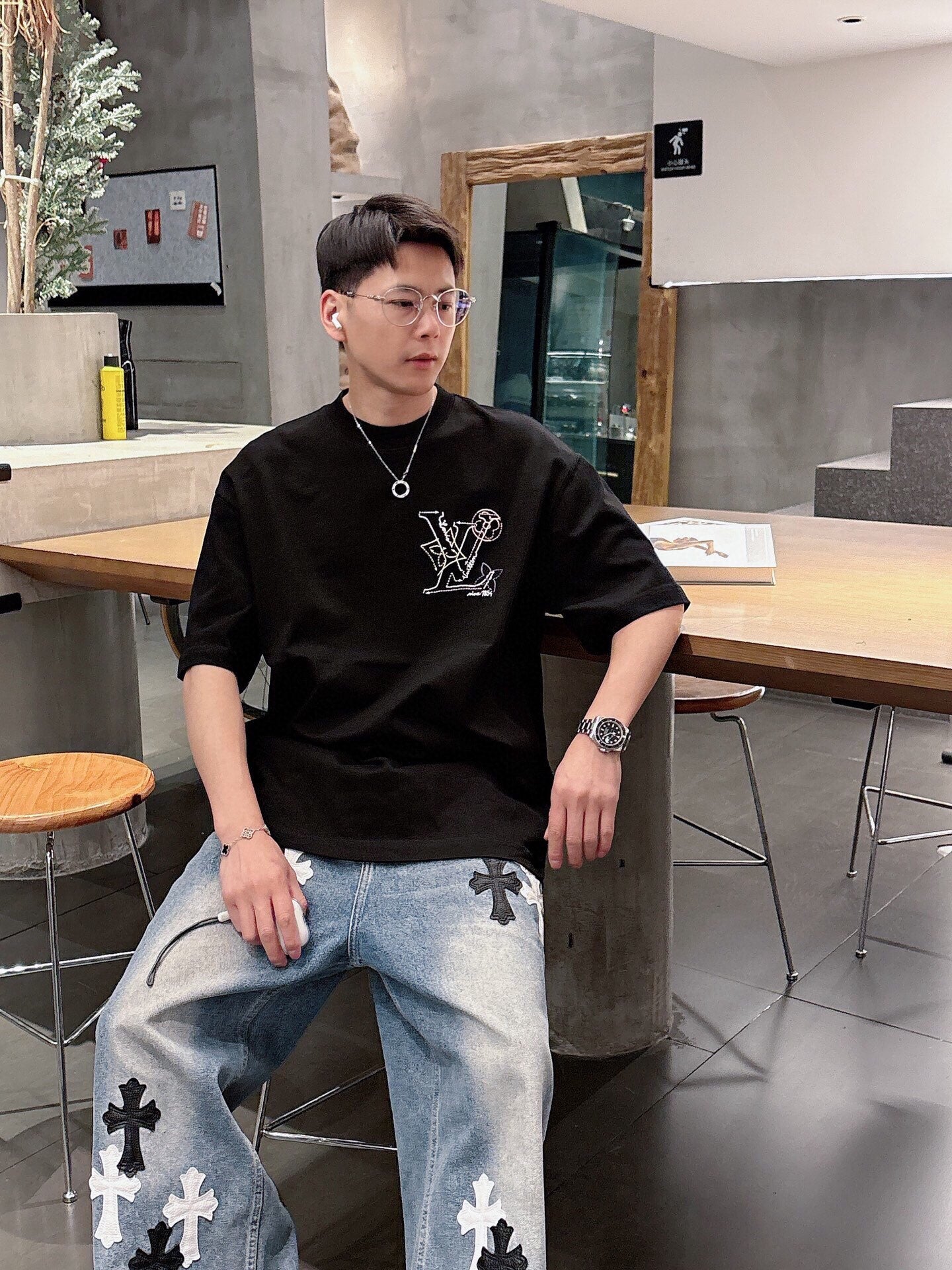 LuxluxHouse Best Quality Clothes T-shirt Louis Vuitton