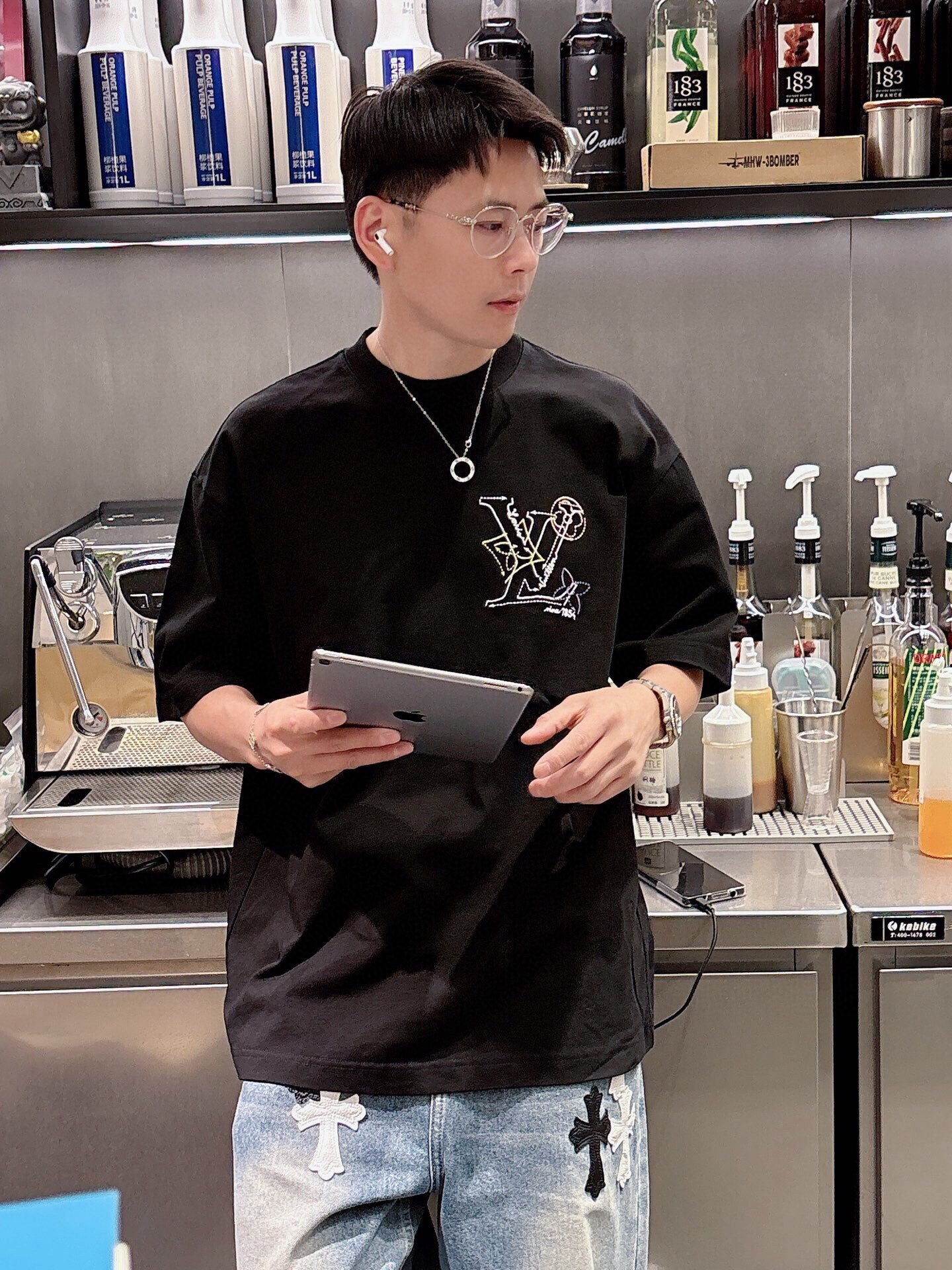 LuxluxHouse Best Quality Clothes T-shirt Louis Vuitton