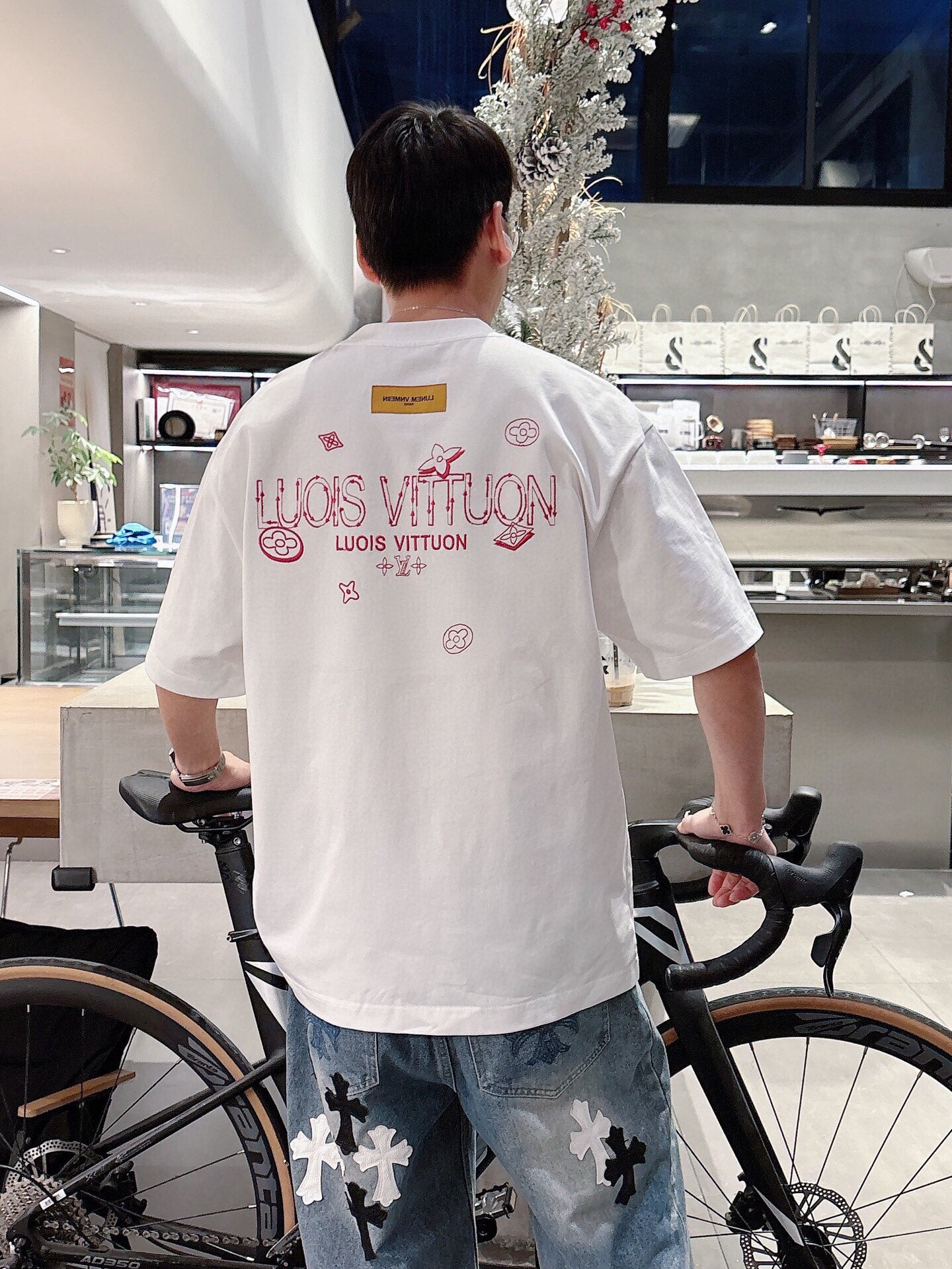 LuxluxHouse Best Quality Clothes T-shirt Louis Vuitton