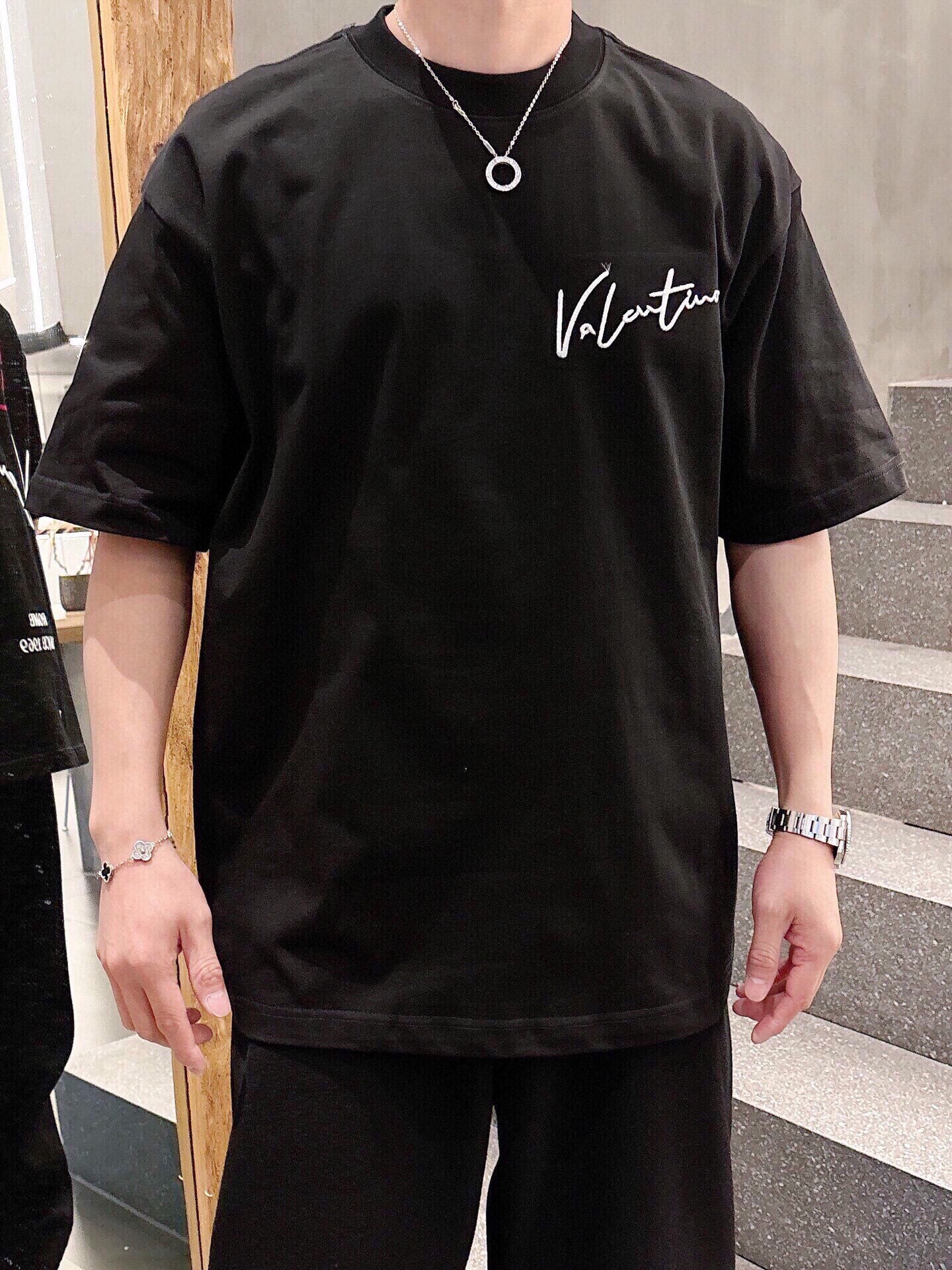 LuxluxHouse Best Quality Clothes Valentino T-shirt