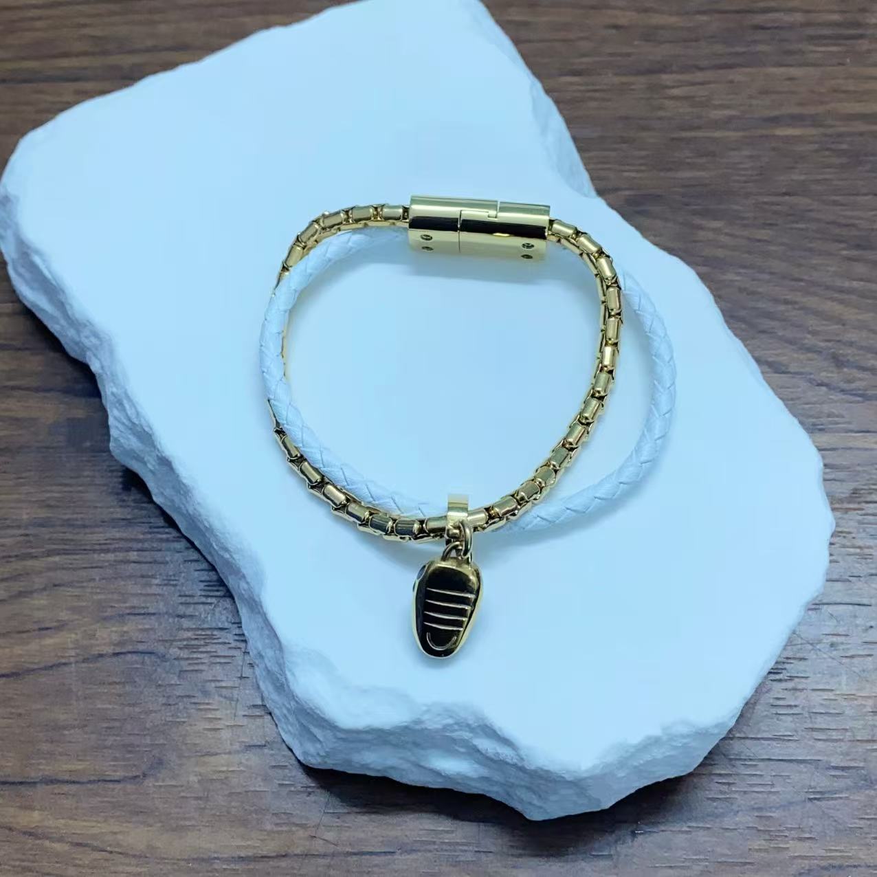 LuxluxHouse Low Price And High Quality Accessories Bvlgari