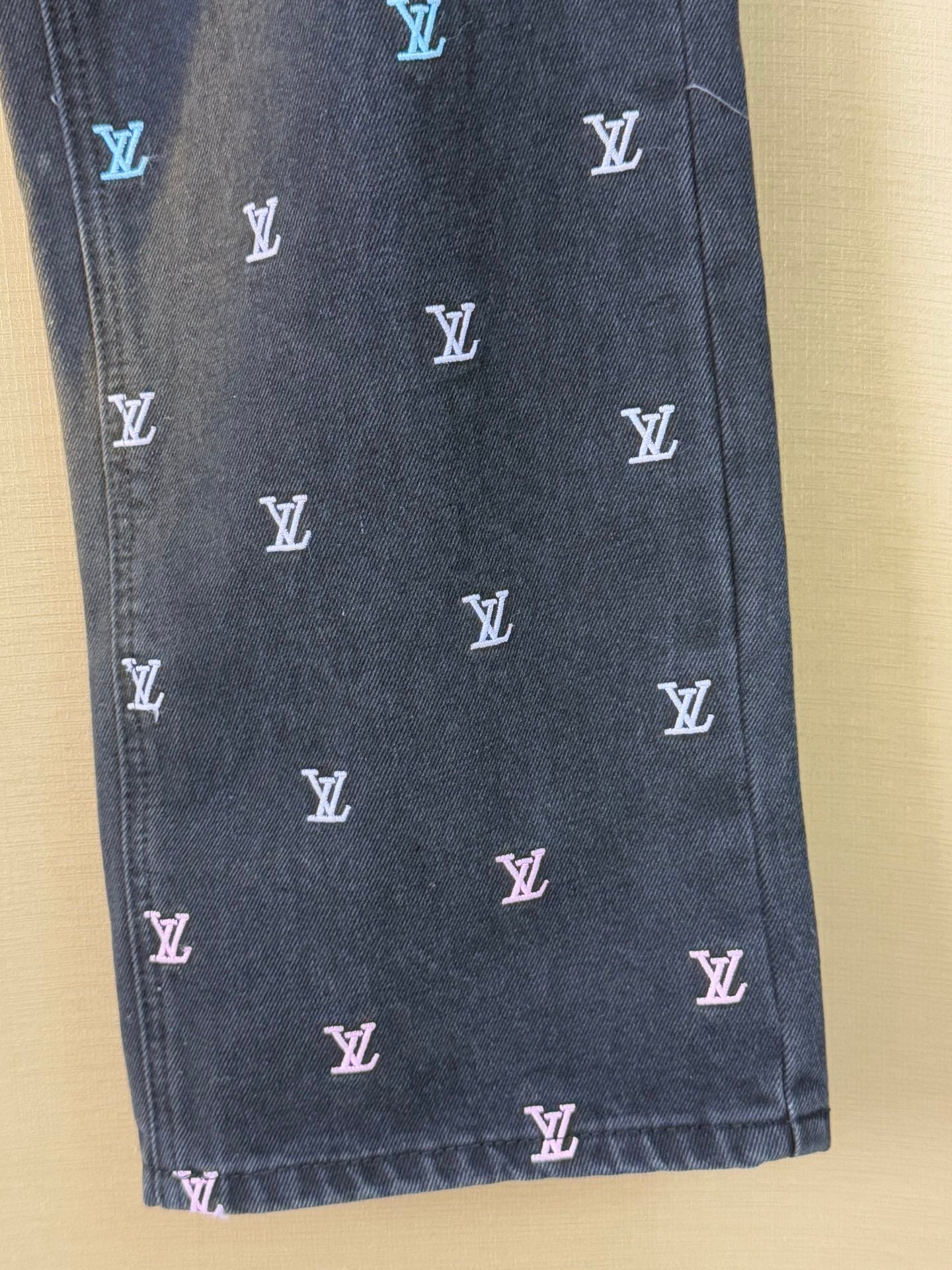 LuxluxHouse Best Quality Clothes Pants Louis Vuitton