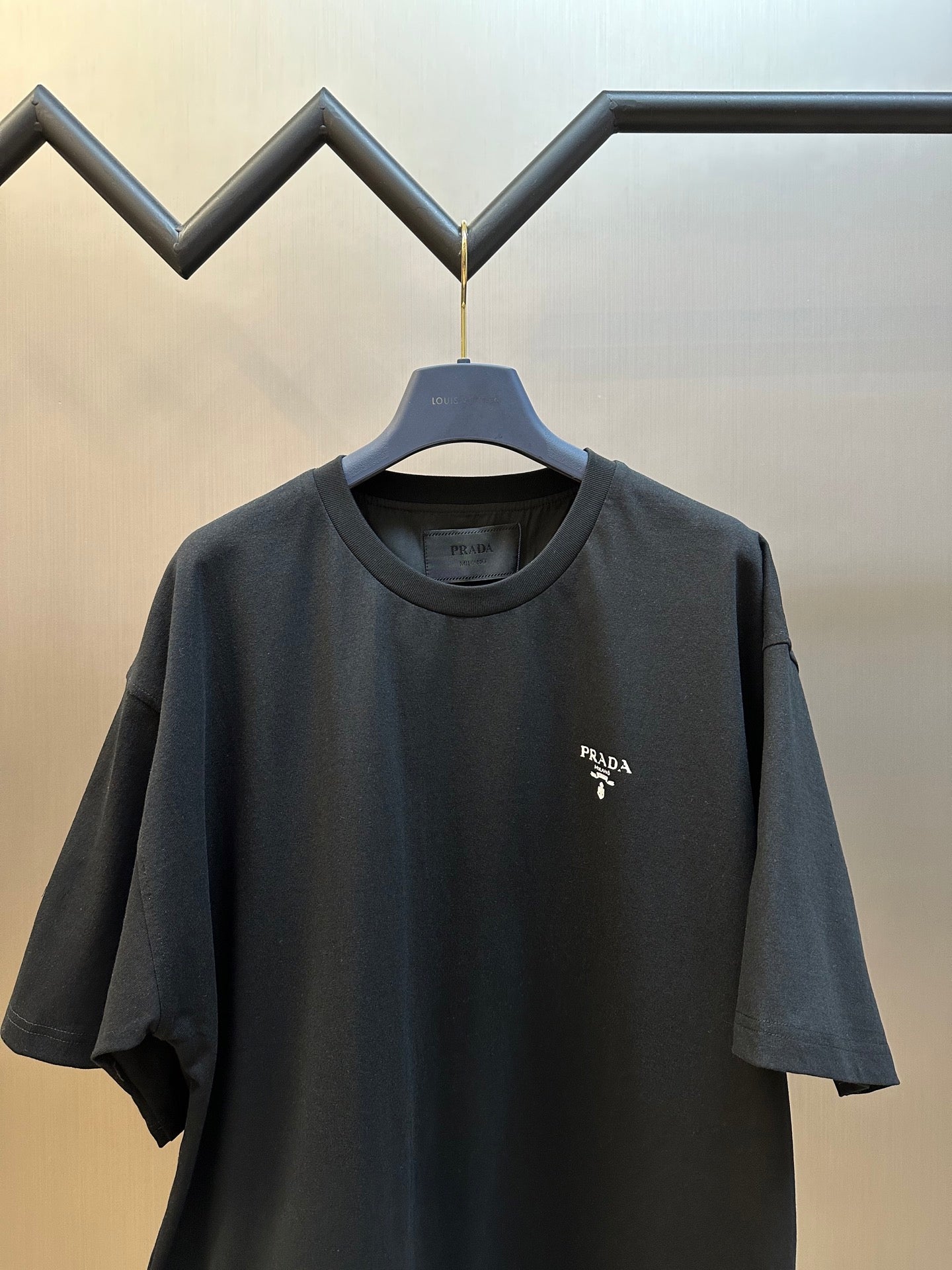 LuxluxHouse Best Quality Clothes T-shirt Prada
