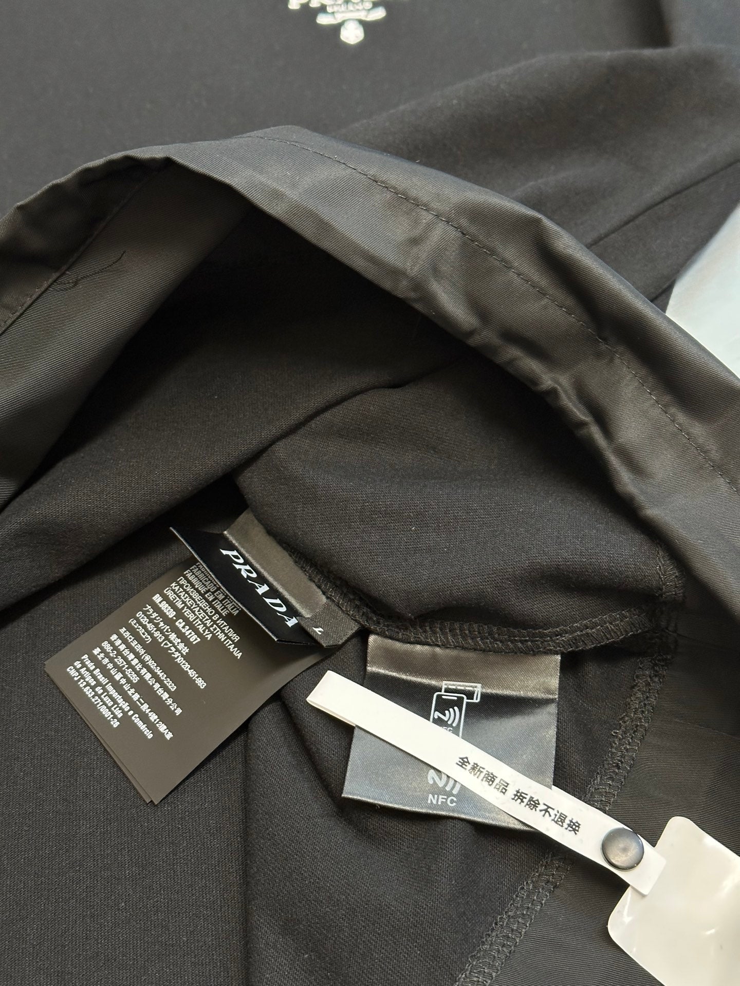 LuxluxHouse Best Quality Clothes T-shirt Prada
