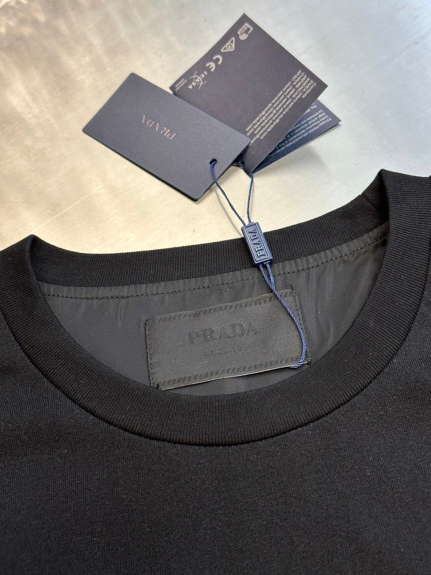 LuxluxHouse Best Quality Clothes T-shirt Prada