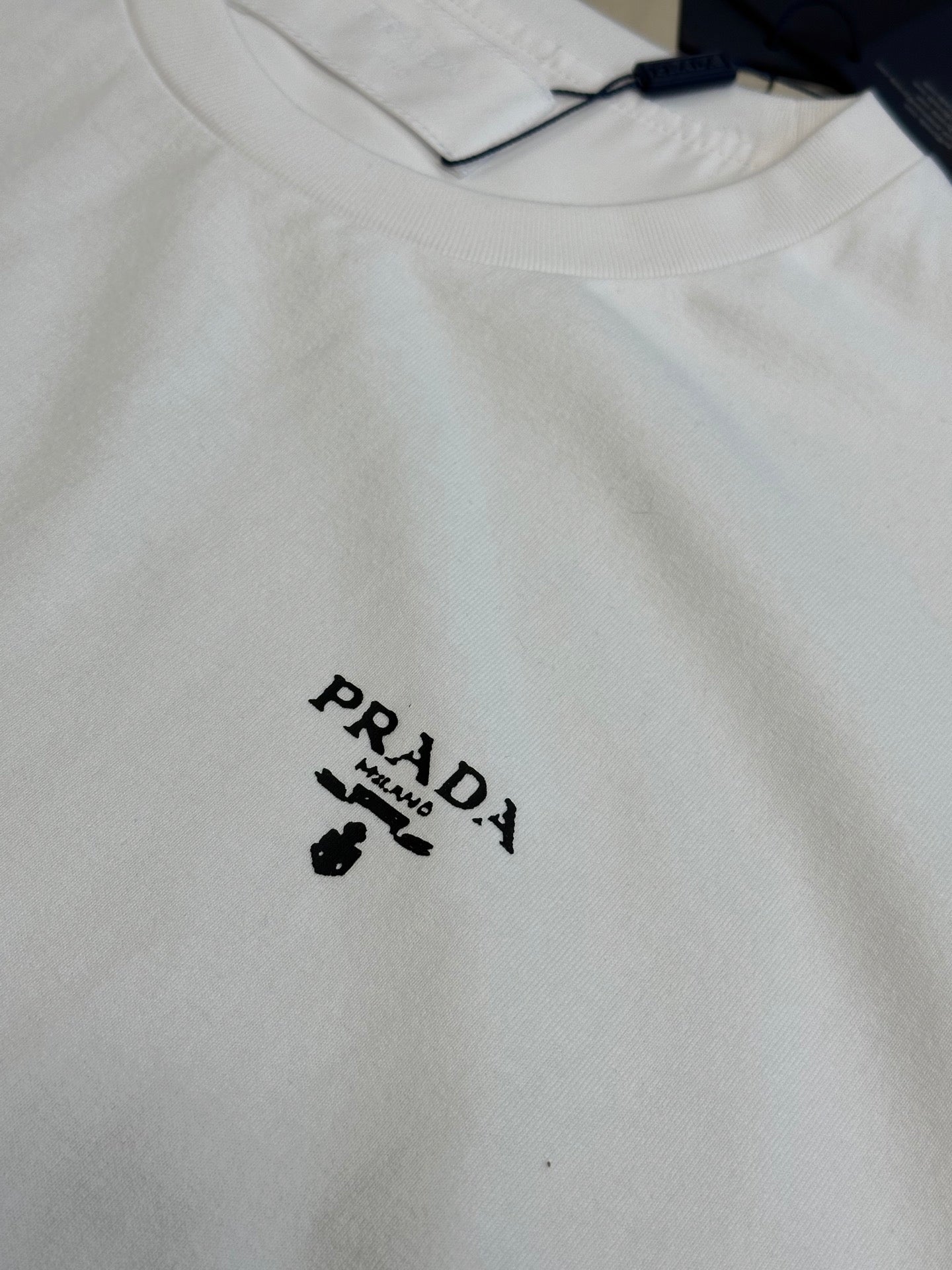 LuxluxHouse Best Quality Clothes T-shirt Prada