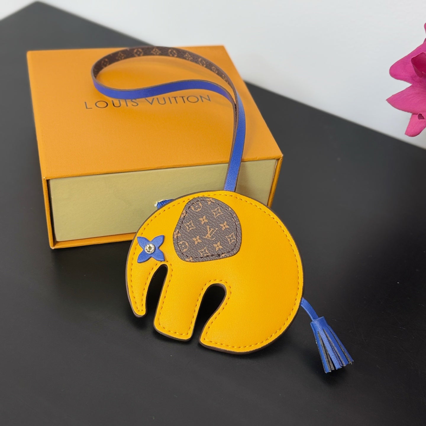 LuxluxHouse Best Quality Accessories Keychain Louis Vuitton Keychain