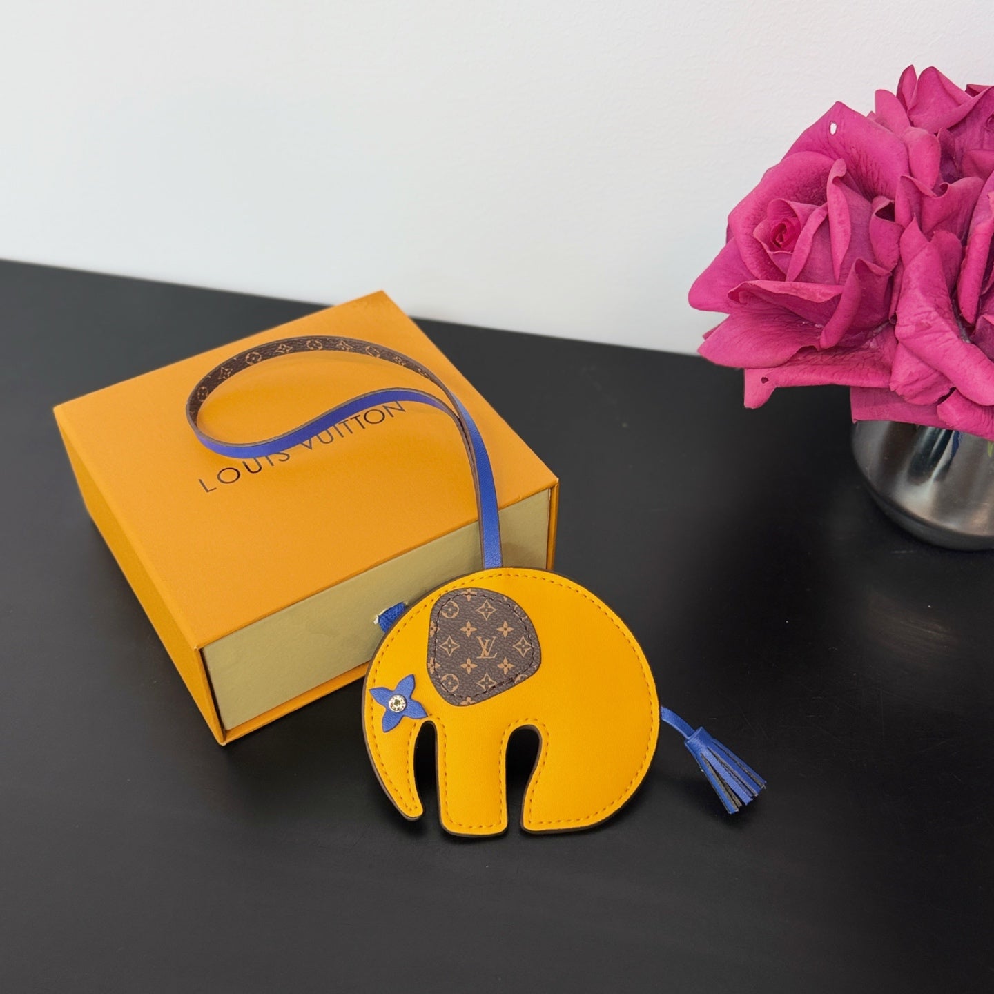 LuxluxHouse Best Quality Accessories Keychain Louis Vuitton Keychain