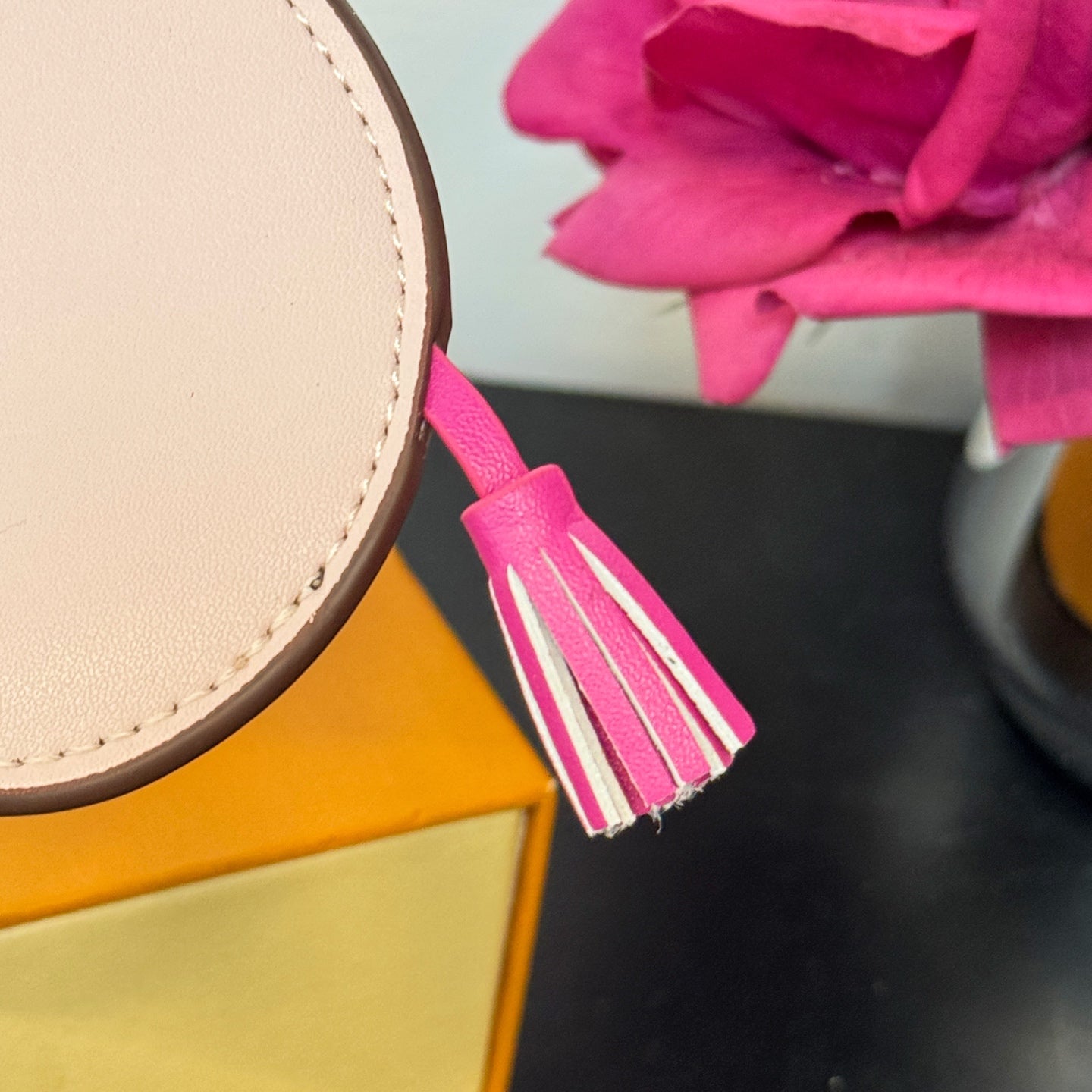 LuxluxHouse Best Quality Accessories Keychain Louis Vuitton Keychain