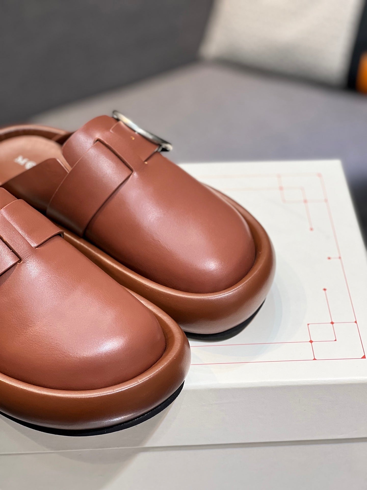 LuxluxHouse Best Quality Sandals Alexander McQueen