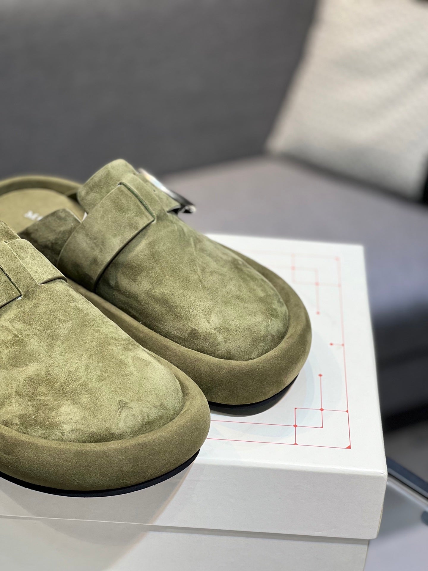 LuxluxHouse Best Quality Sandals Alexander McQueen