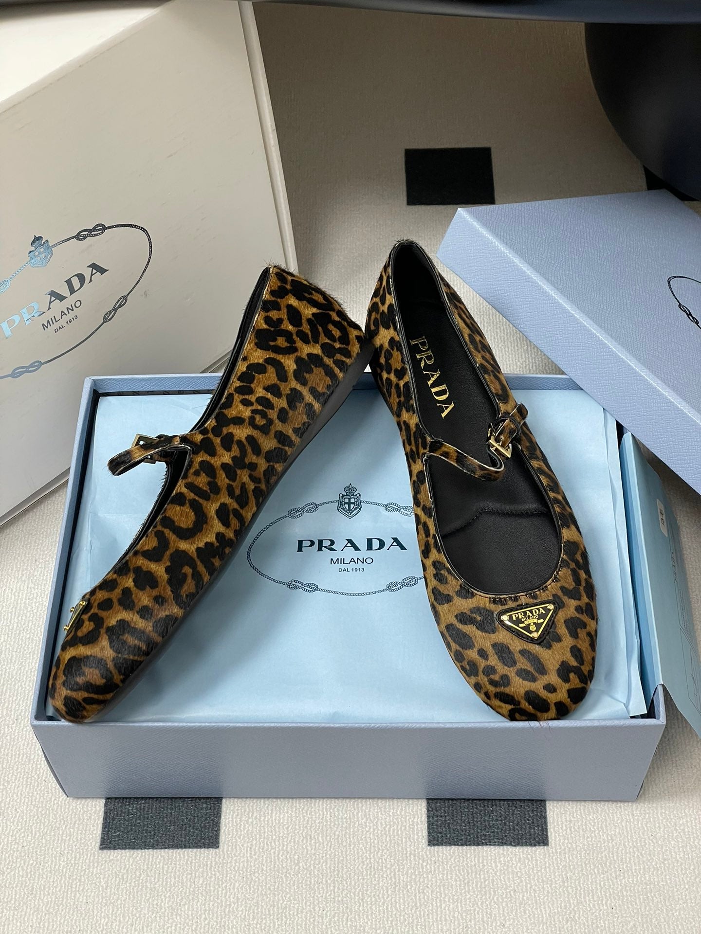 LuxluxHouse Best Quality Women Shoes Prada