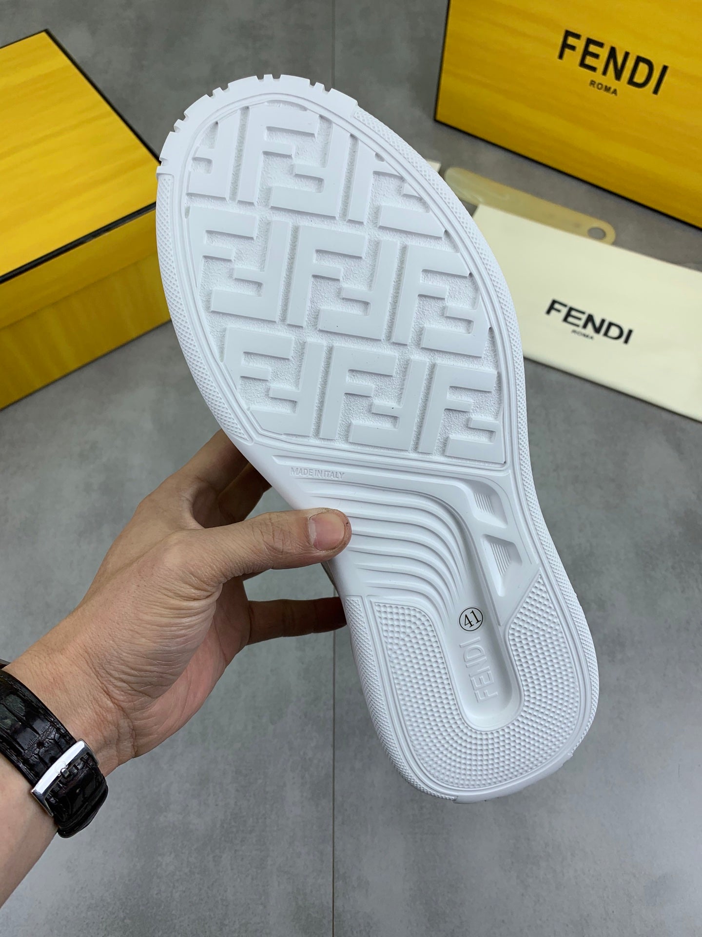 LuxluxHouse Best Quality Shoes Fendi