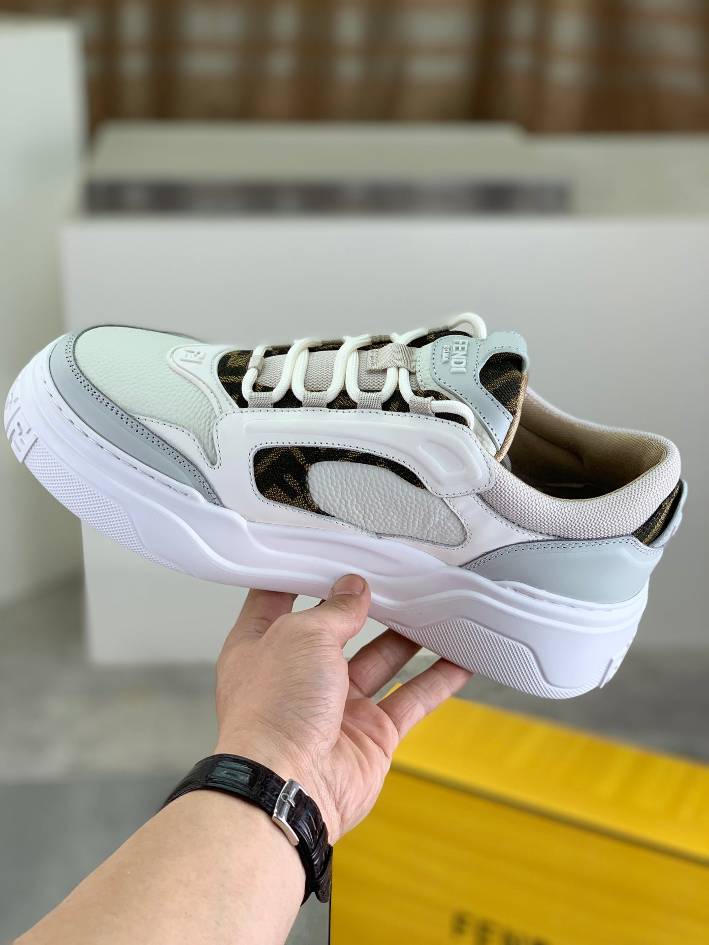 LuxluxHouse Best Quality Shoes Fendi