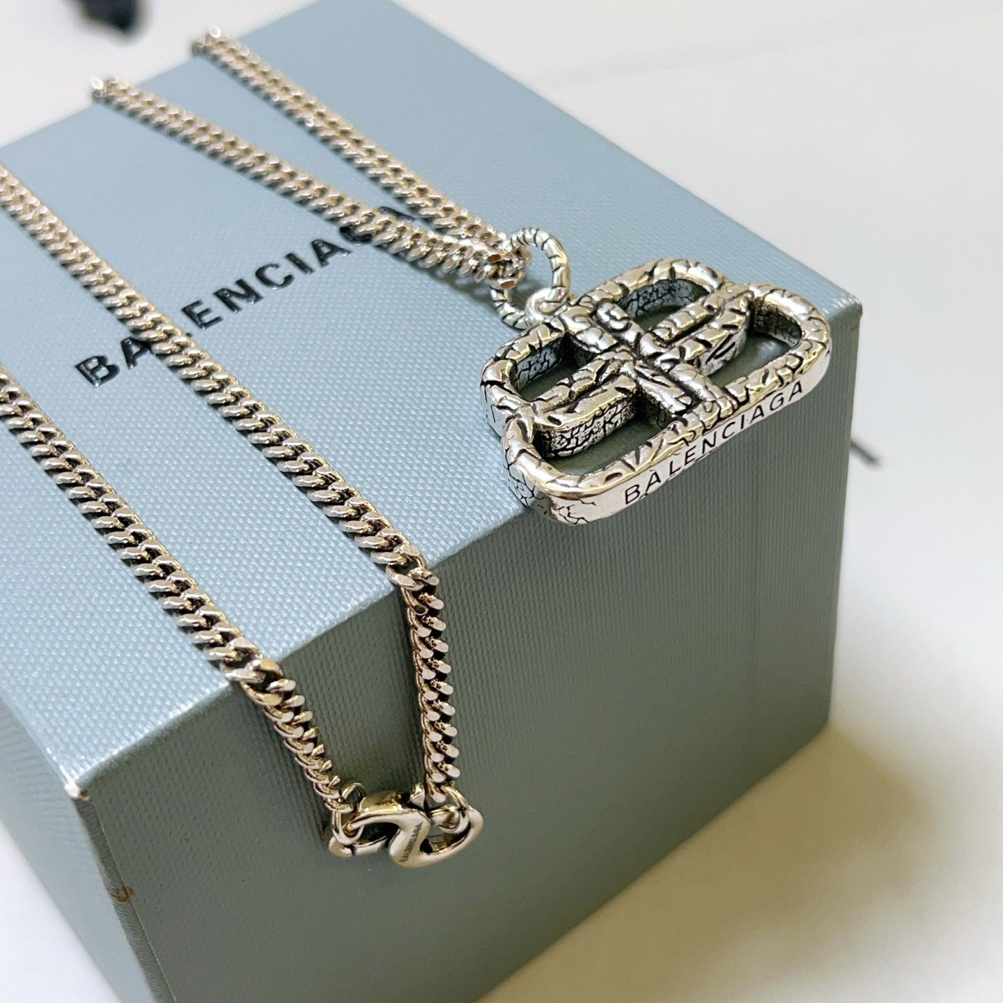 LuxluxHouse Best Quality Accessories Necklace Balenciaga