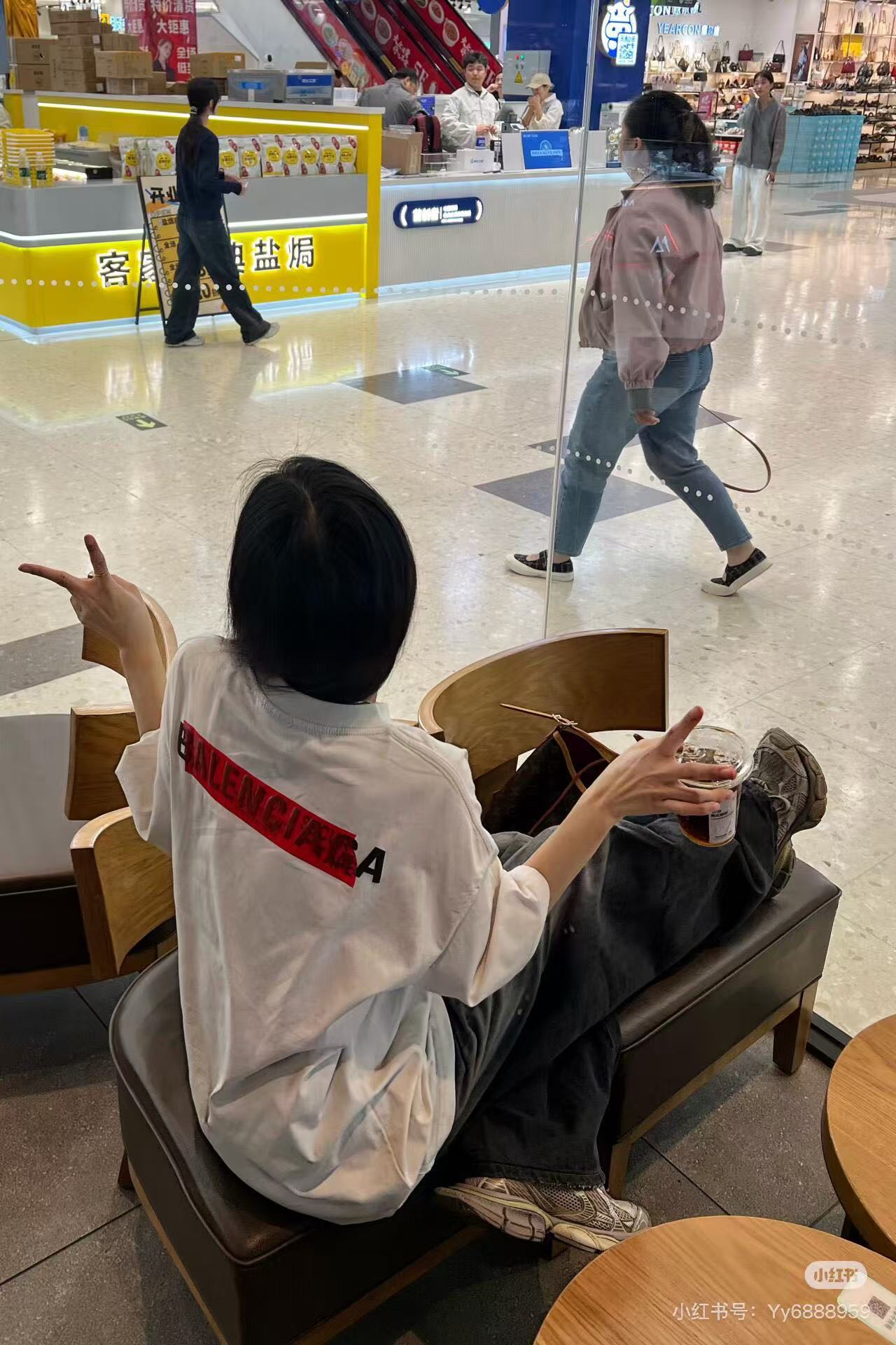 LuxluxHouse Best Quality Clothes Balenciaga T-shirt