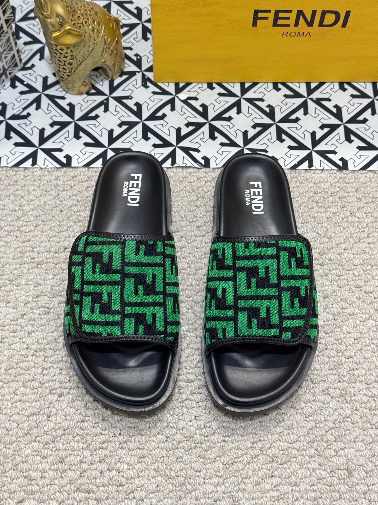 LuxluxHouse Best Quality Sandals Fendi