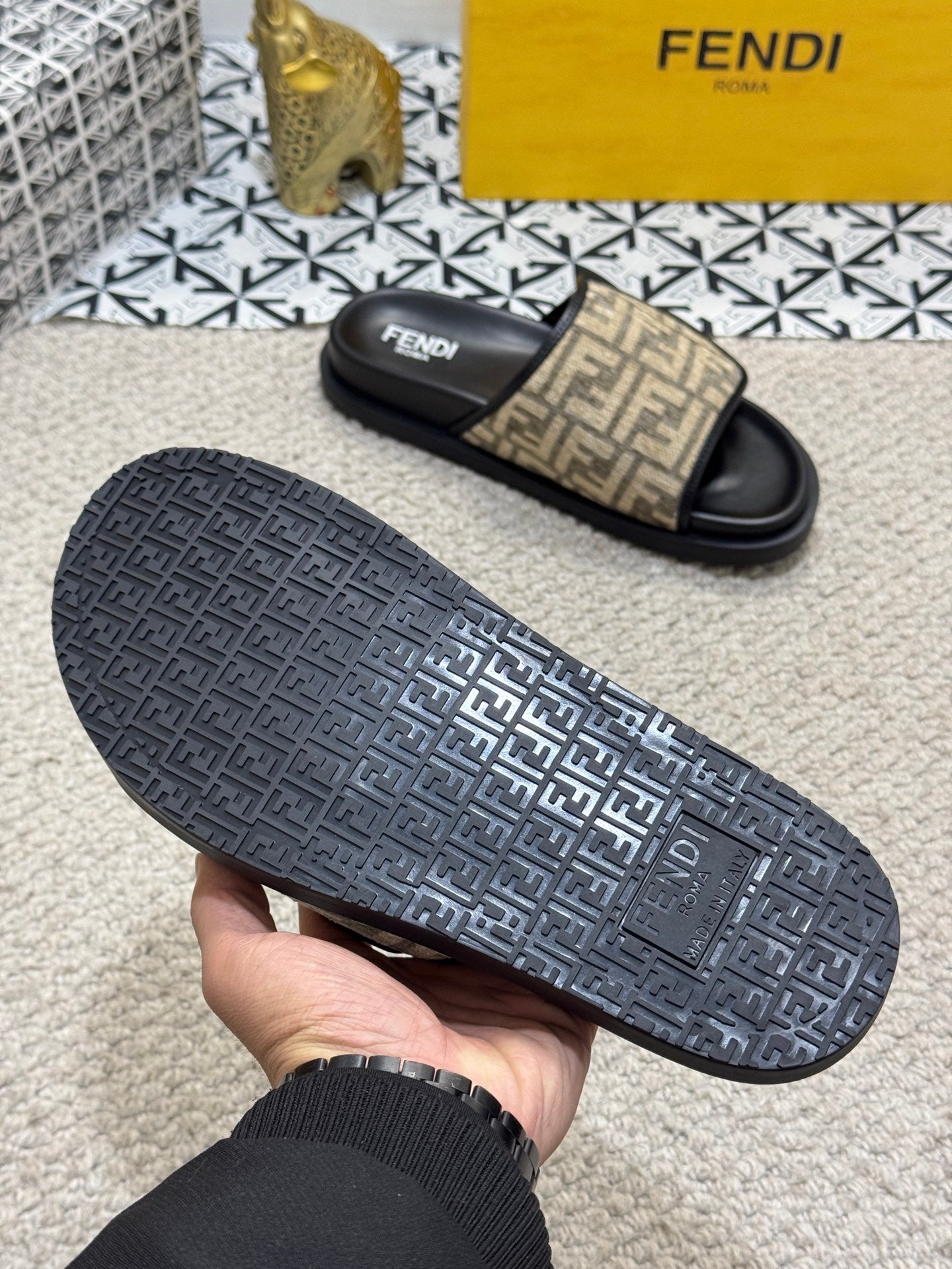 LuxluxHouse Best Quality Sandals Fendi