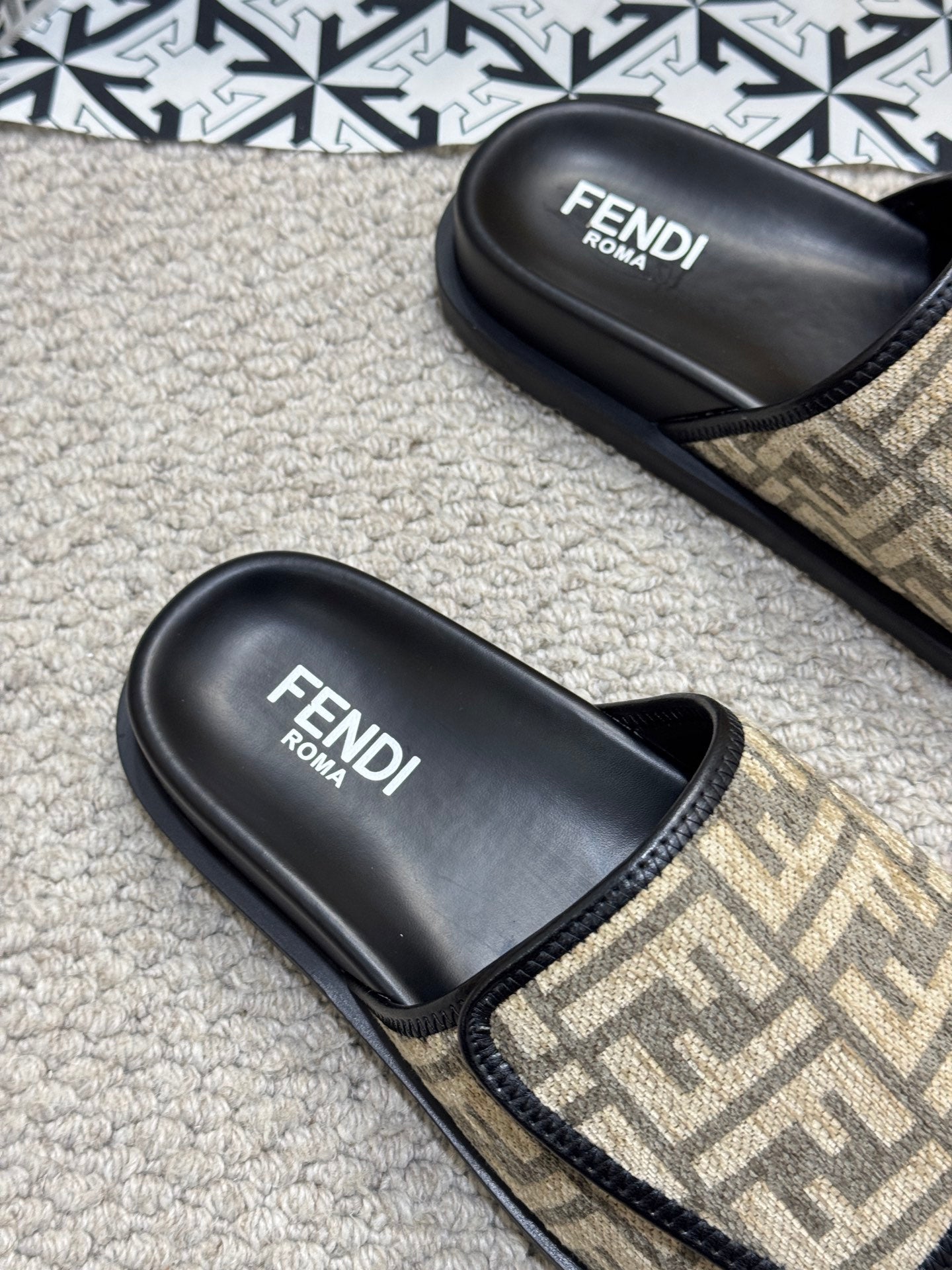 LuxluxHouse Best Quality Sandals Fendi