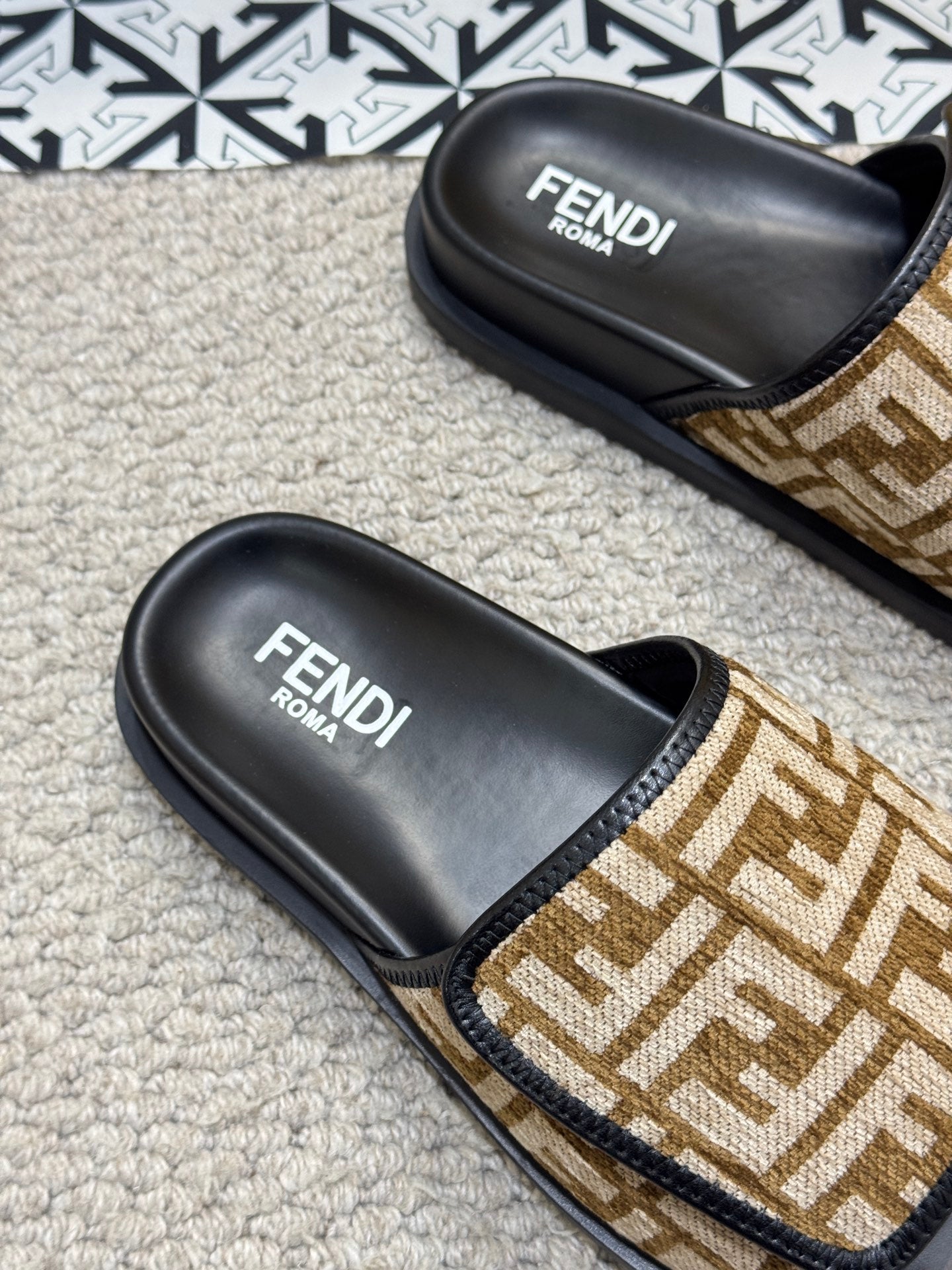 LuxluxHouse Best Quality Sandals Fendi